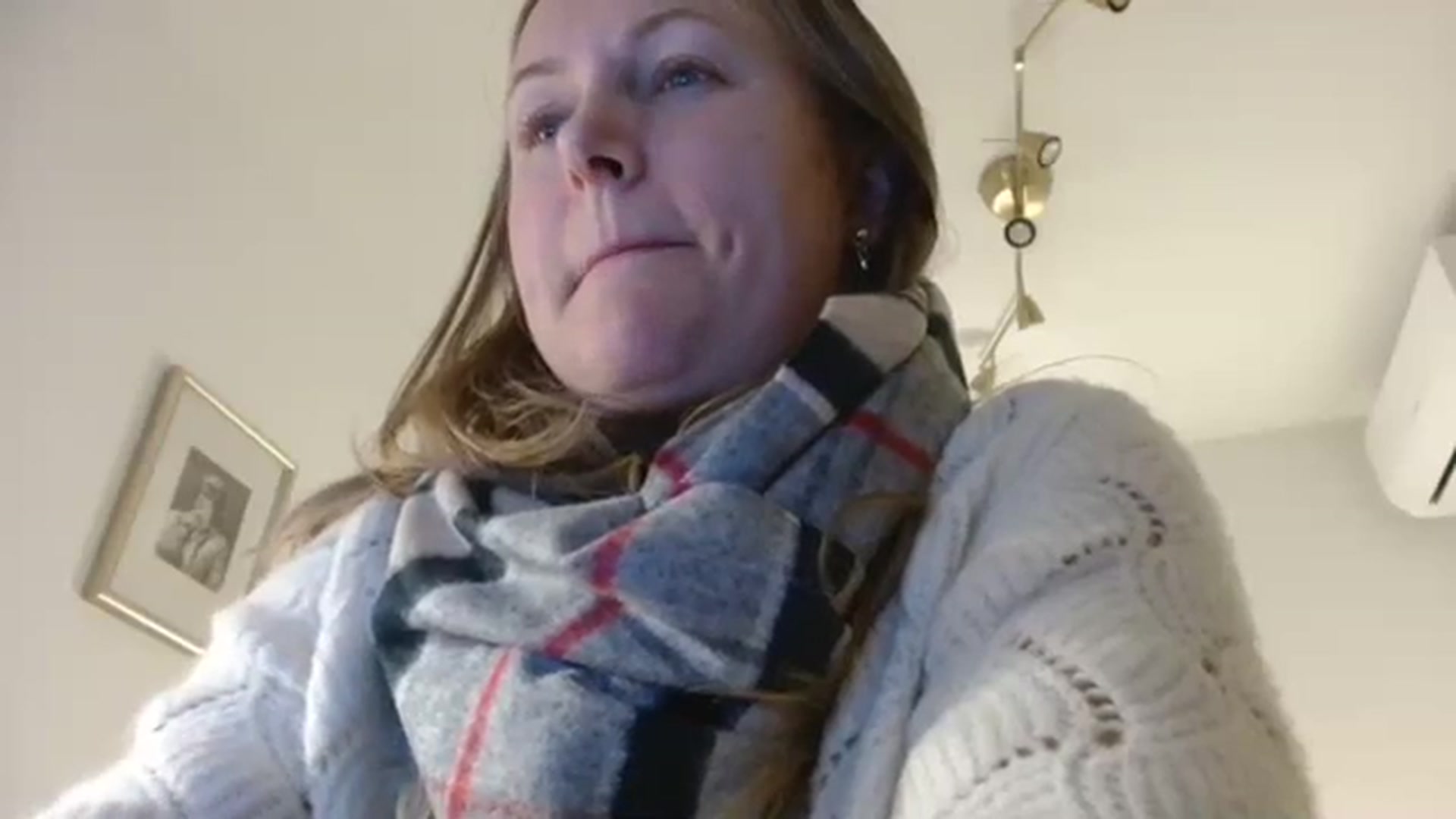 Gallery image thumbnail from JustLily's myfreecams stream on, 10/19/2023, 24:04 image 8 of 20