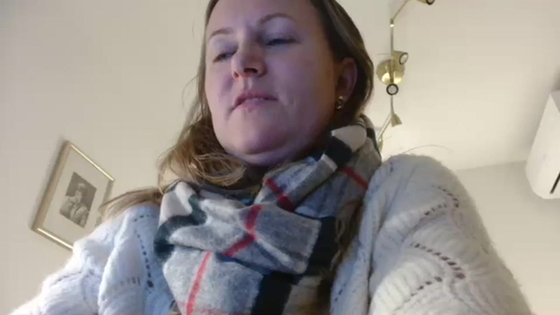 Gallery image thumbnail from JustLily's myfreecams stream on, 10/19/2023, 24:04 image 15 of 20