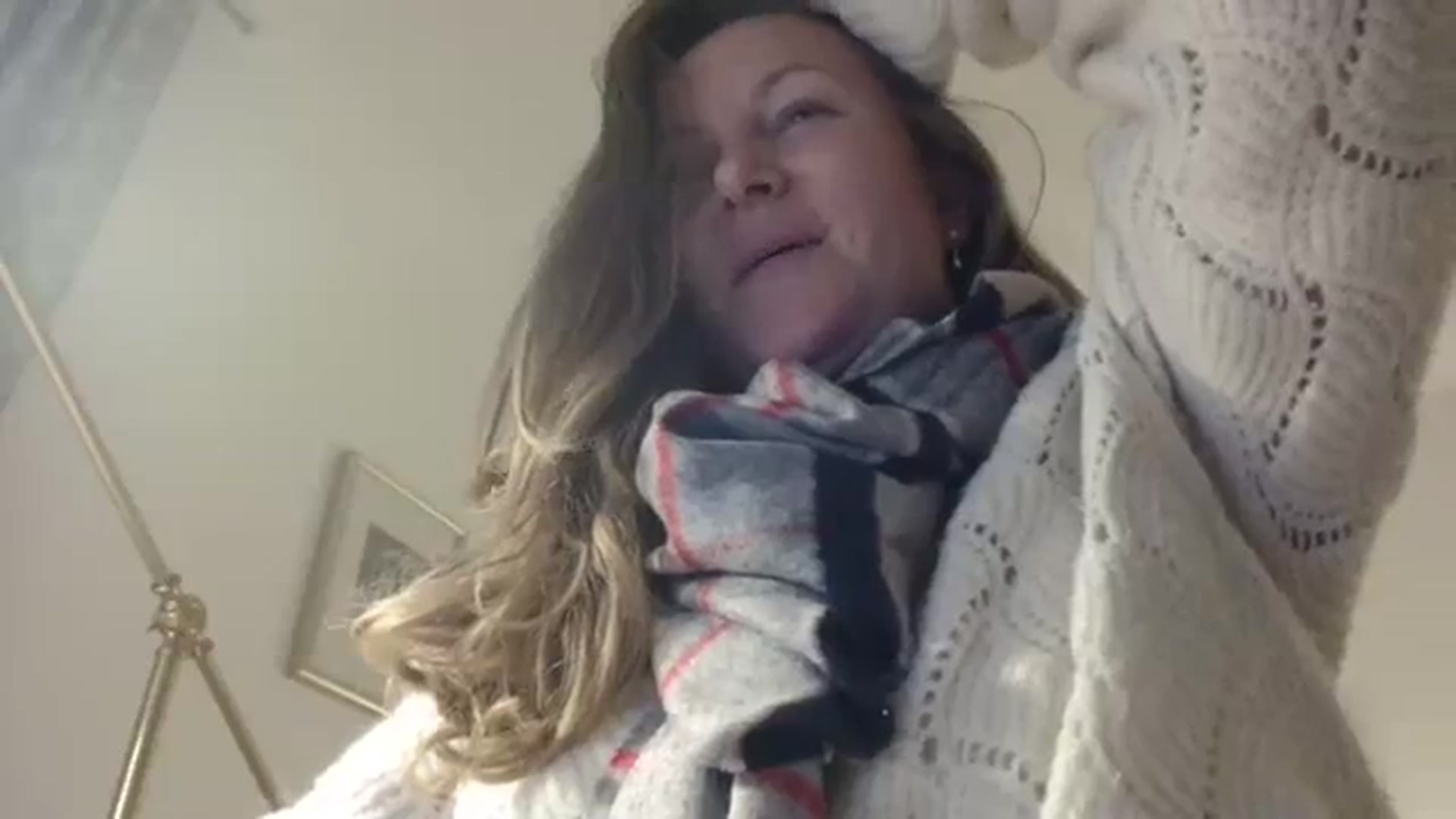 Gallery image thumbnail from JustLily's myfreecams stream on, 10/19/2023, 02:07 image 8 of 20