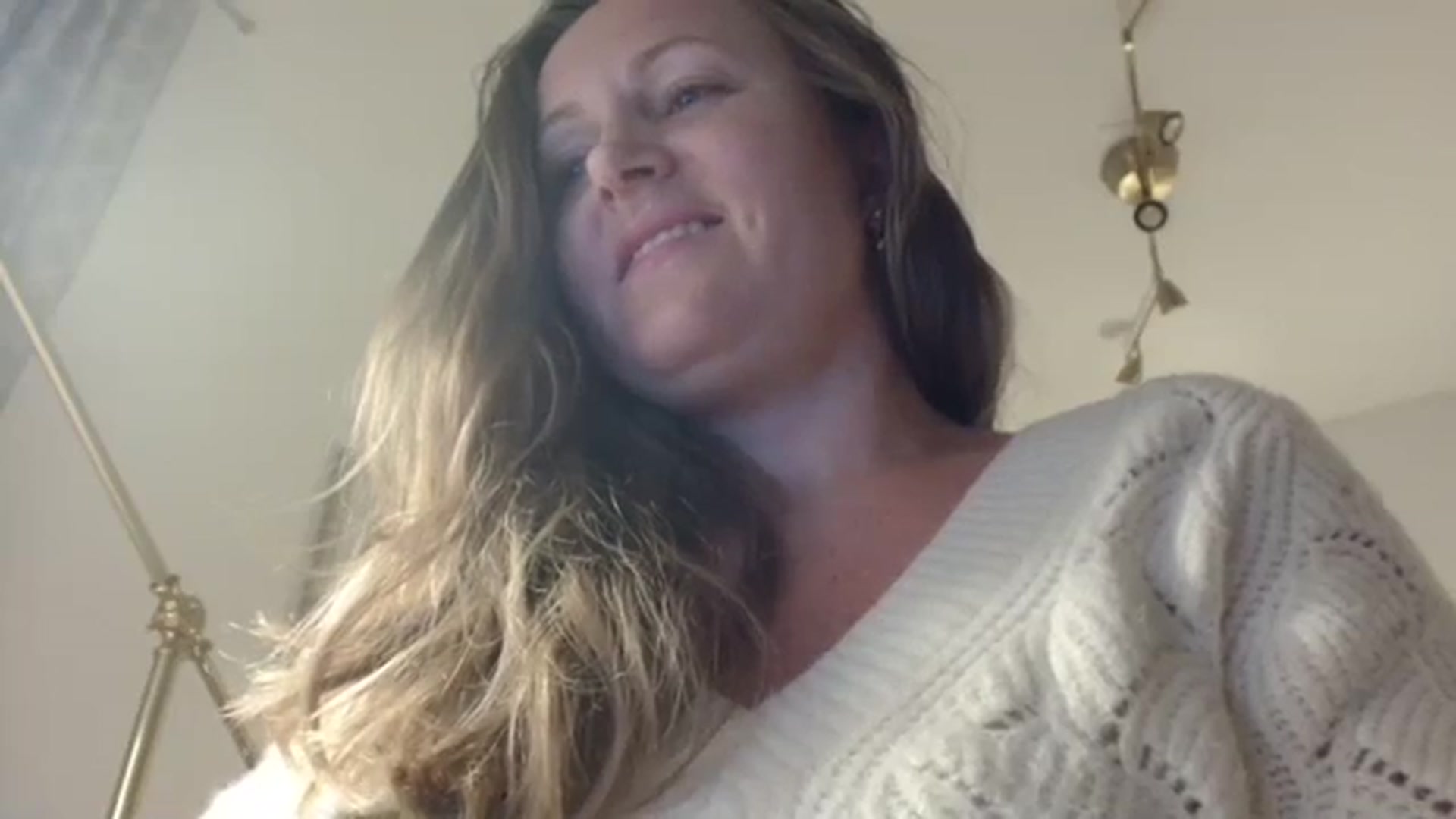 Gallery image thumbnail from JustLily's myfreecams stream on, 10/19/2023, 02:07 image 12 of 20