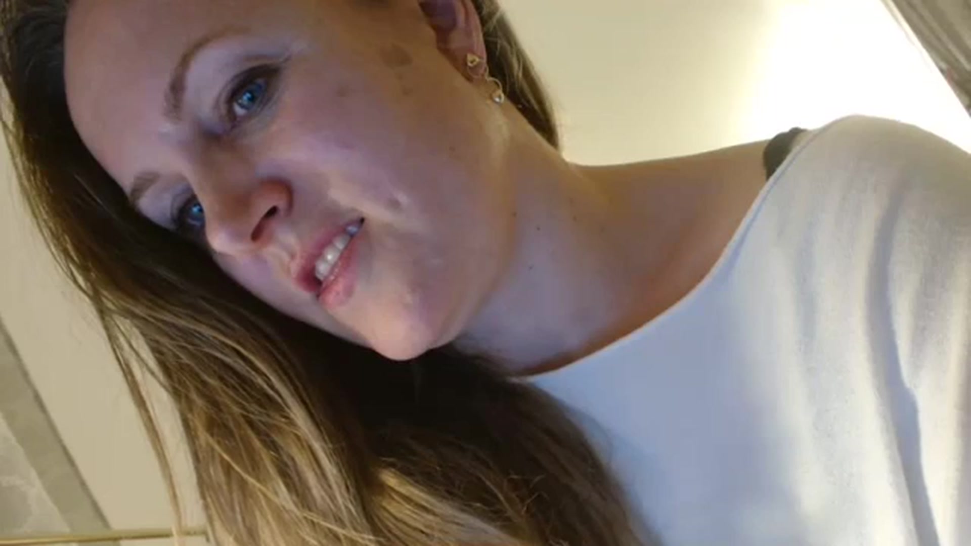 Gallery image thumbnail from JustLily's myfreecams stream on, 10/23/2023, 21:53 image 13 of 20