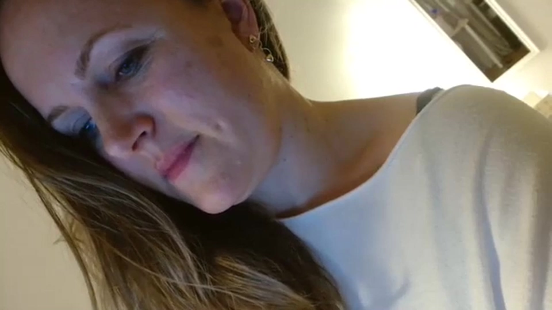 Gallery image thumbnail from JustLily's myfreecams stream on, 10/23/2023, 21:53 image 12 of 20