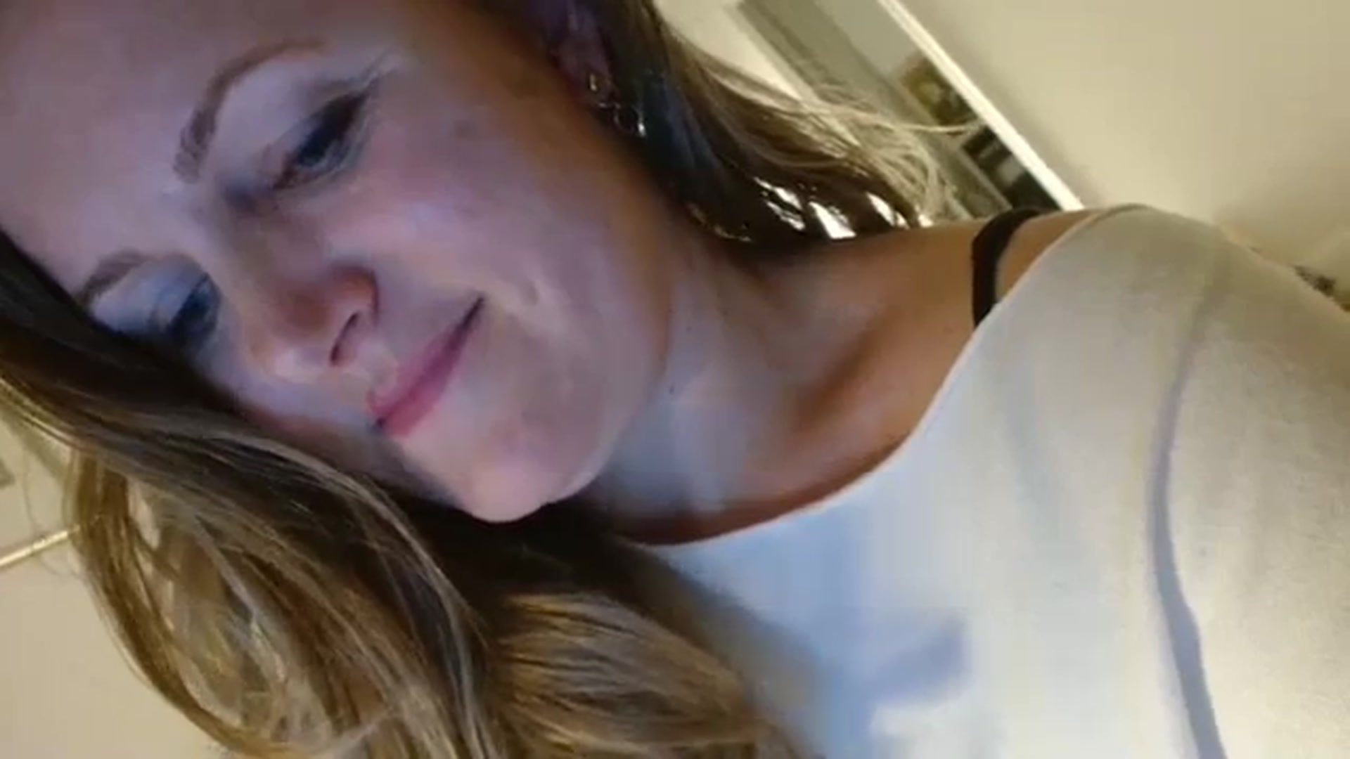 Gallery image thumbnail from JustLily's myfreecams stream on, 10/23/2023, 21:53 image 4 of 20