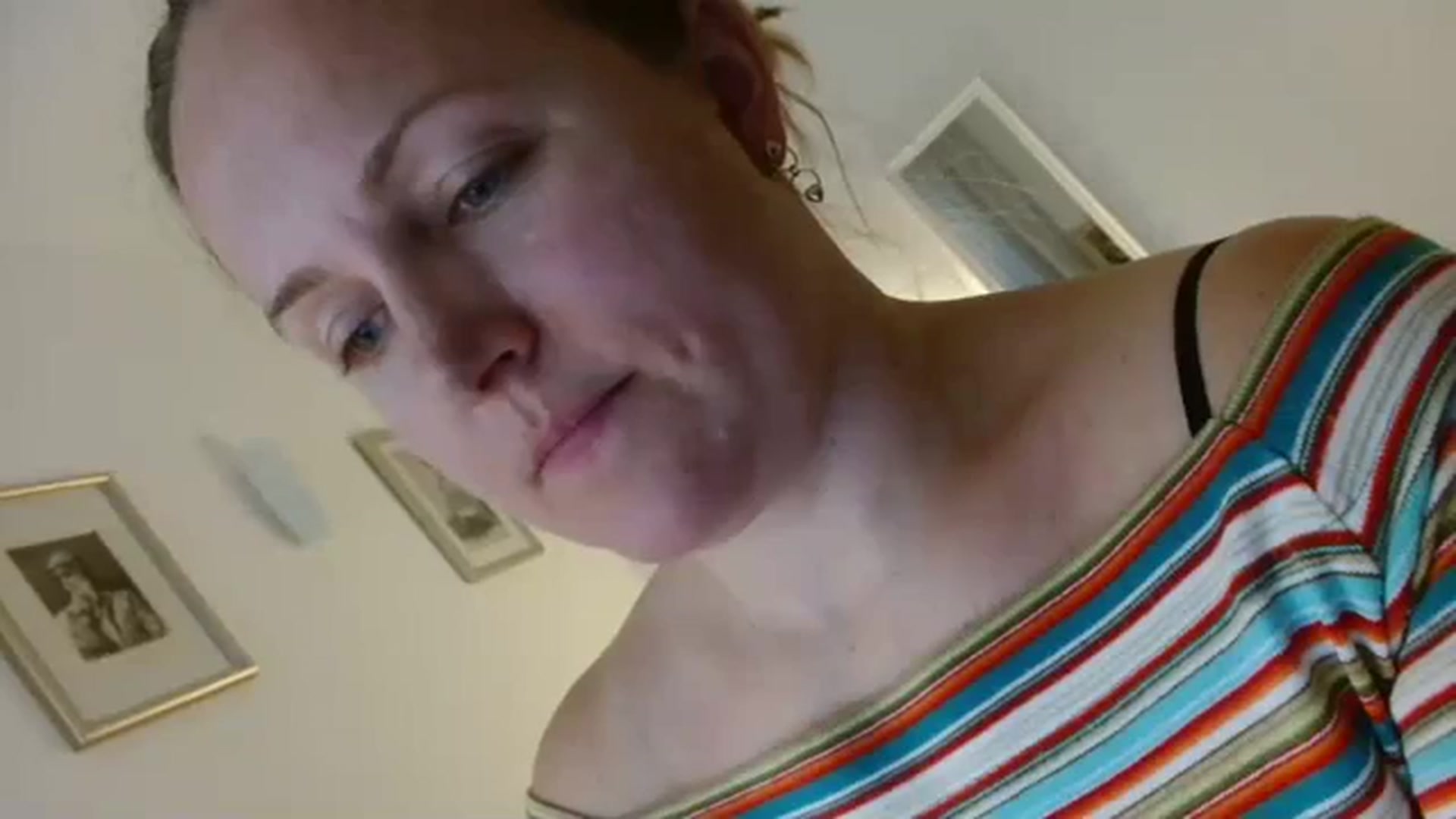 Gallery image thumbnail from JustLily's myfreecams stream on, 10/25/2023, 12:43 image 5 of 20