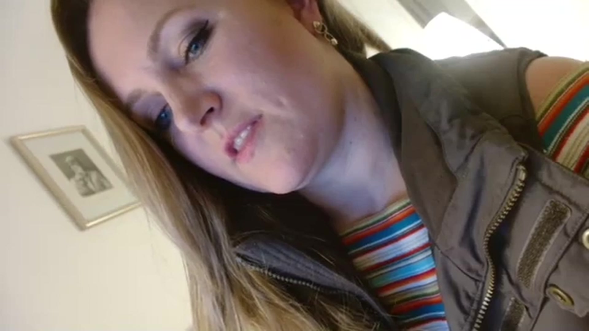 Gallery image thumbnail from JustLily's myfreecams stream on, 10/25/2023, 20:37 image 17 of 20