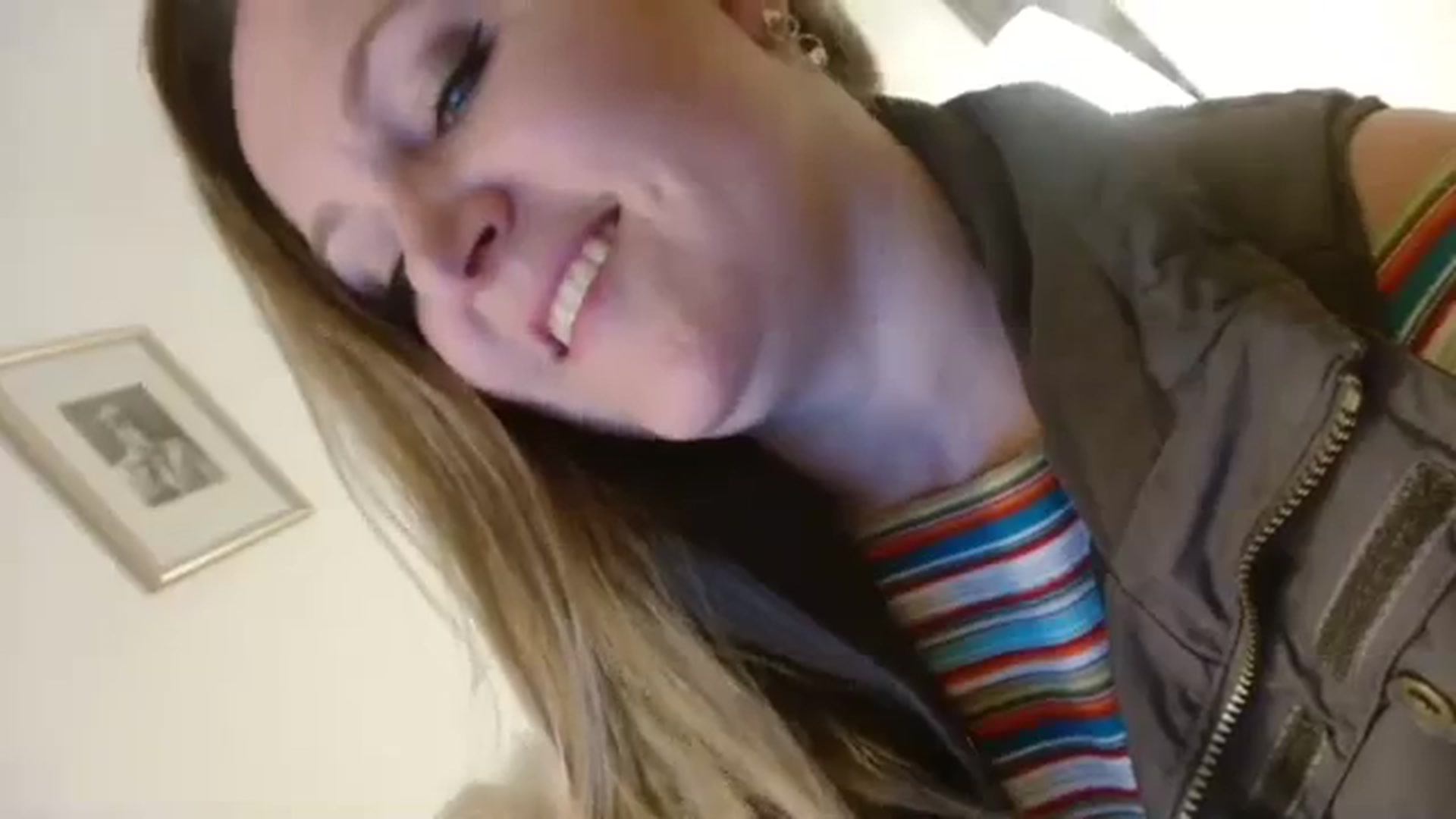Gallery image thumbnail from JustLily's myfreecams stream on, 10/25/2023, 20:37 image 13 of 20
