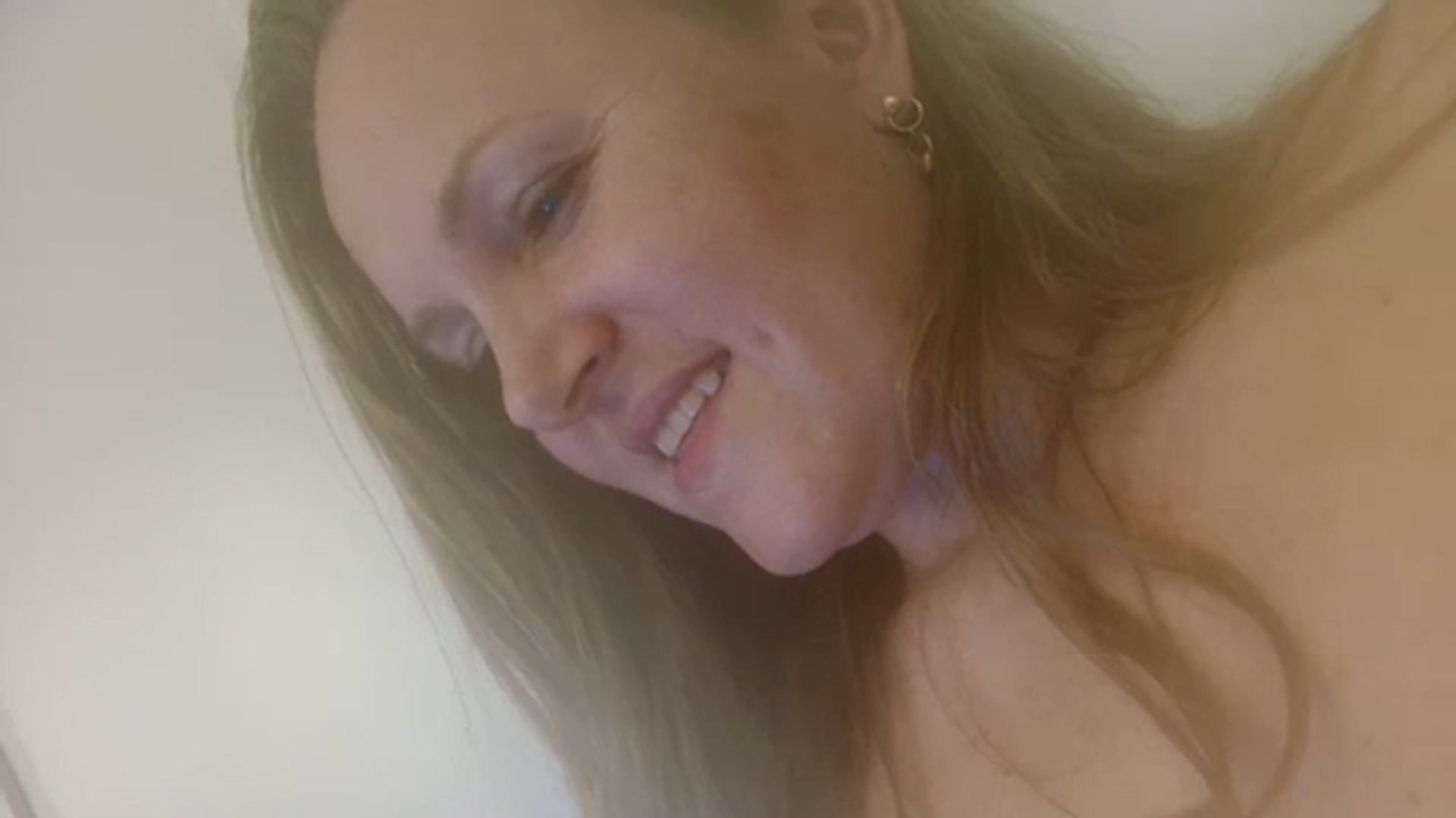 Gallery image thumbnail from JustLily's myfreecams stream on, 10/31/2023, 21:56 image 15 of 20