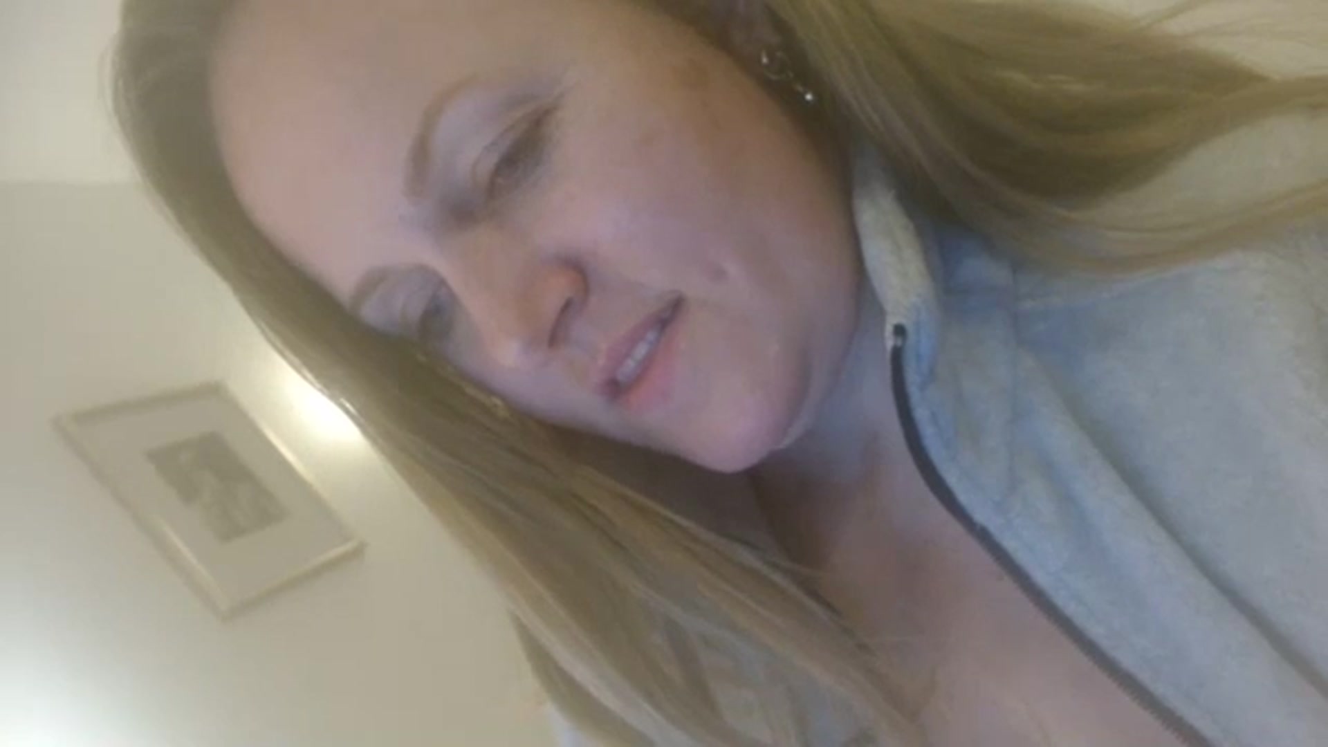 Gallery image thumbnail from JustLily's myfreecams stream on, 11/10/2023, 24:06 image 2 of 20