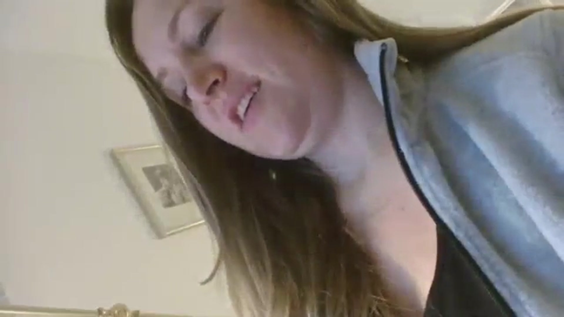 Gallery image thumbnail from JustLily's myfreecams stream on, 11/16/2023, 06:37 image 9 of 20