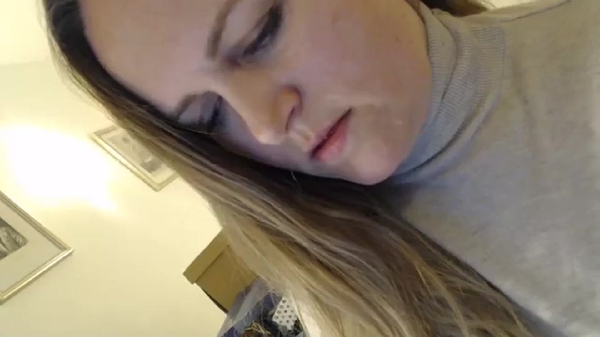 Gallery image thumbnail from JustLily's myfreecams stream on, 12/08/2023, 23:48 image 16 of 20