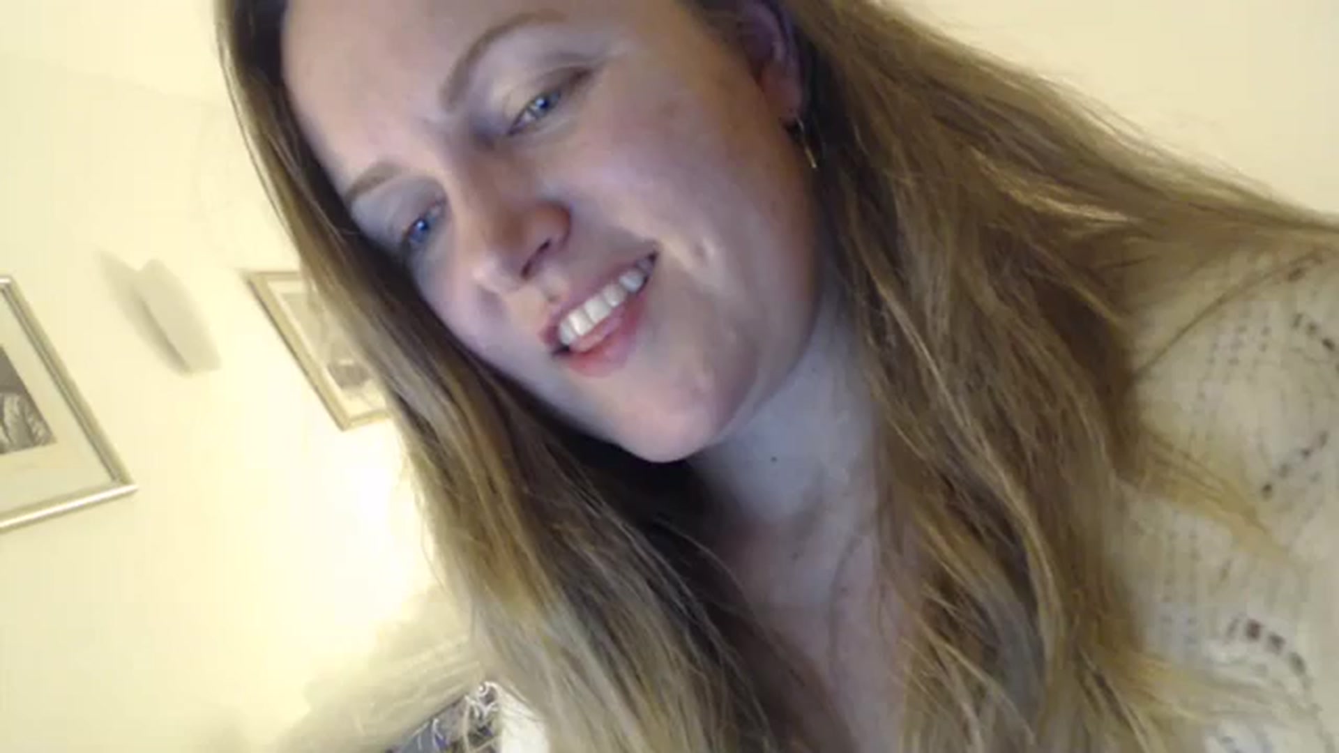 Gallery image thumbnail from JustLily's myfreecams stream on, 12/15/2023, 23:49 image 7 of 20