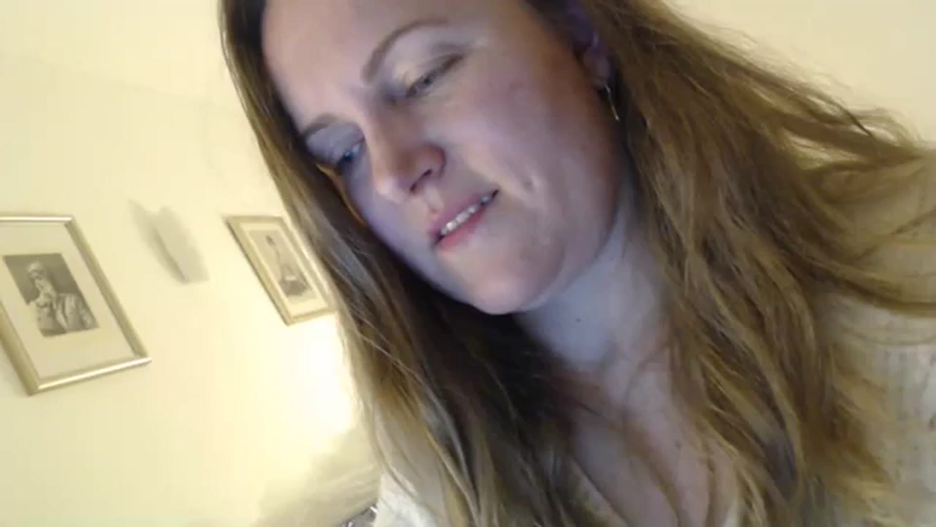 Gallery image thumbnail from JustLily's myfreecams stream on, 12/15/2023, 23:49 image 15 of 20