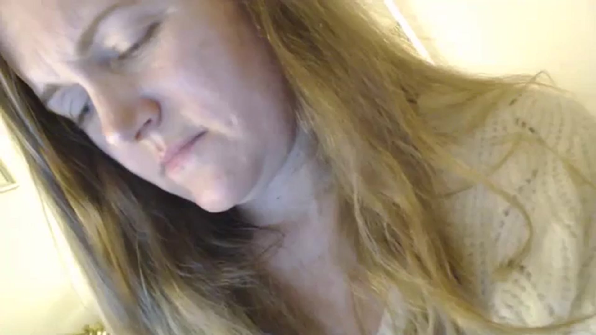 Gallery image thumbnail from JustLily's myfreecams stream on, 12/16/2023, 01:59 image 6 of 20