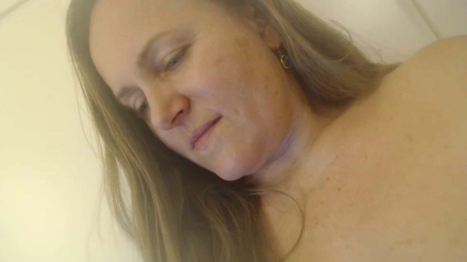 Gallery image thumbnail from JustLily's myfreecams stream on, 12/20/2023, 24:37 image 5 of 20