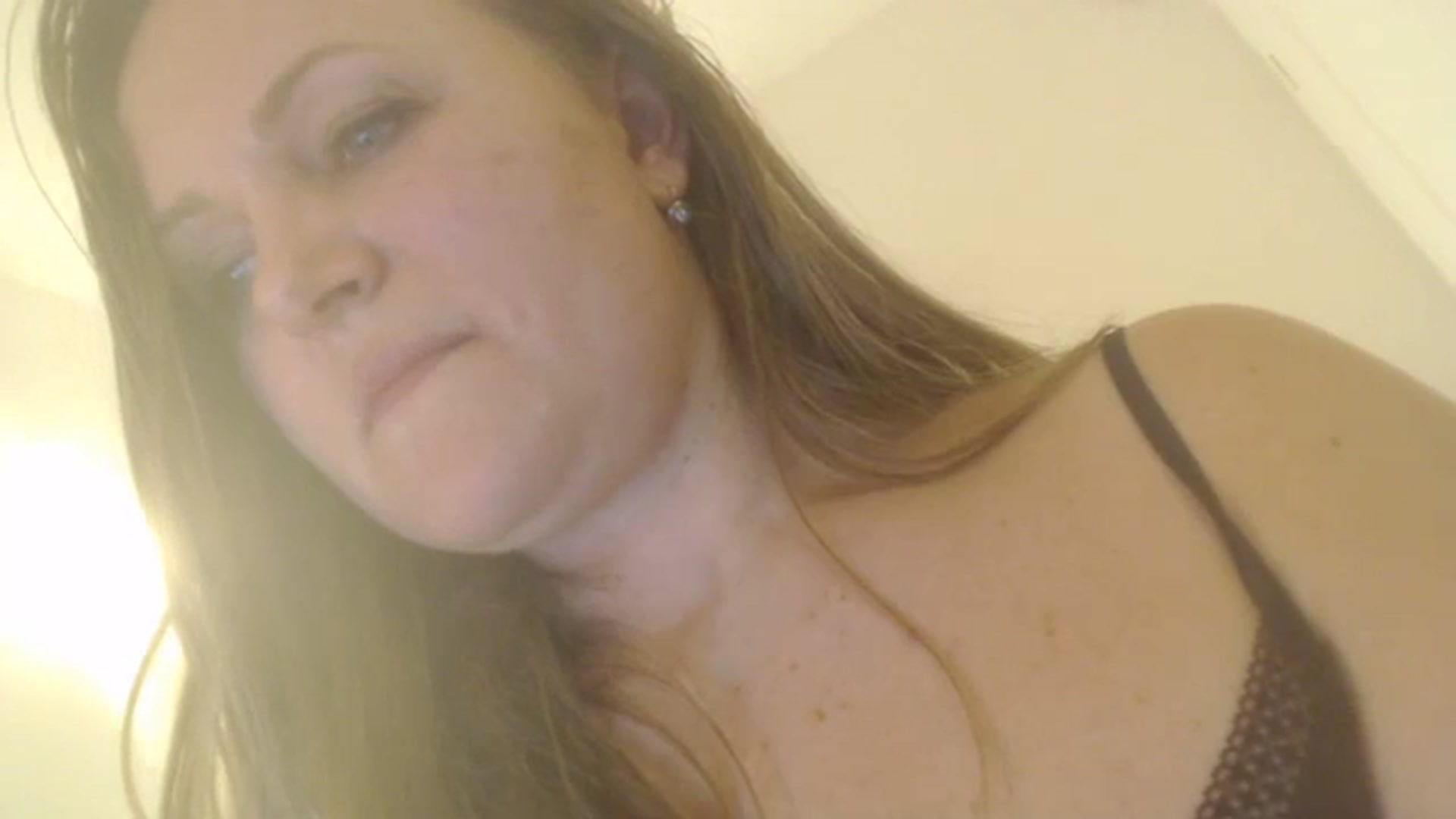 Gallery image thumbnail from JustLily's myfreecams stream on, 12/29/2023, 24:04 image 5 of 20