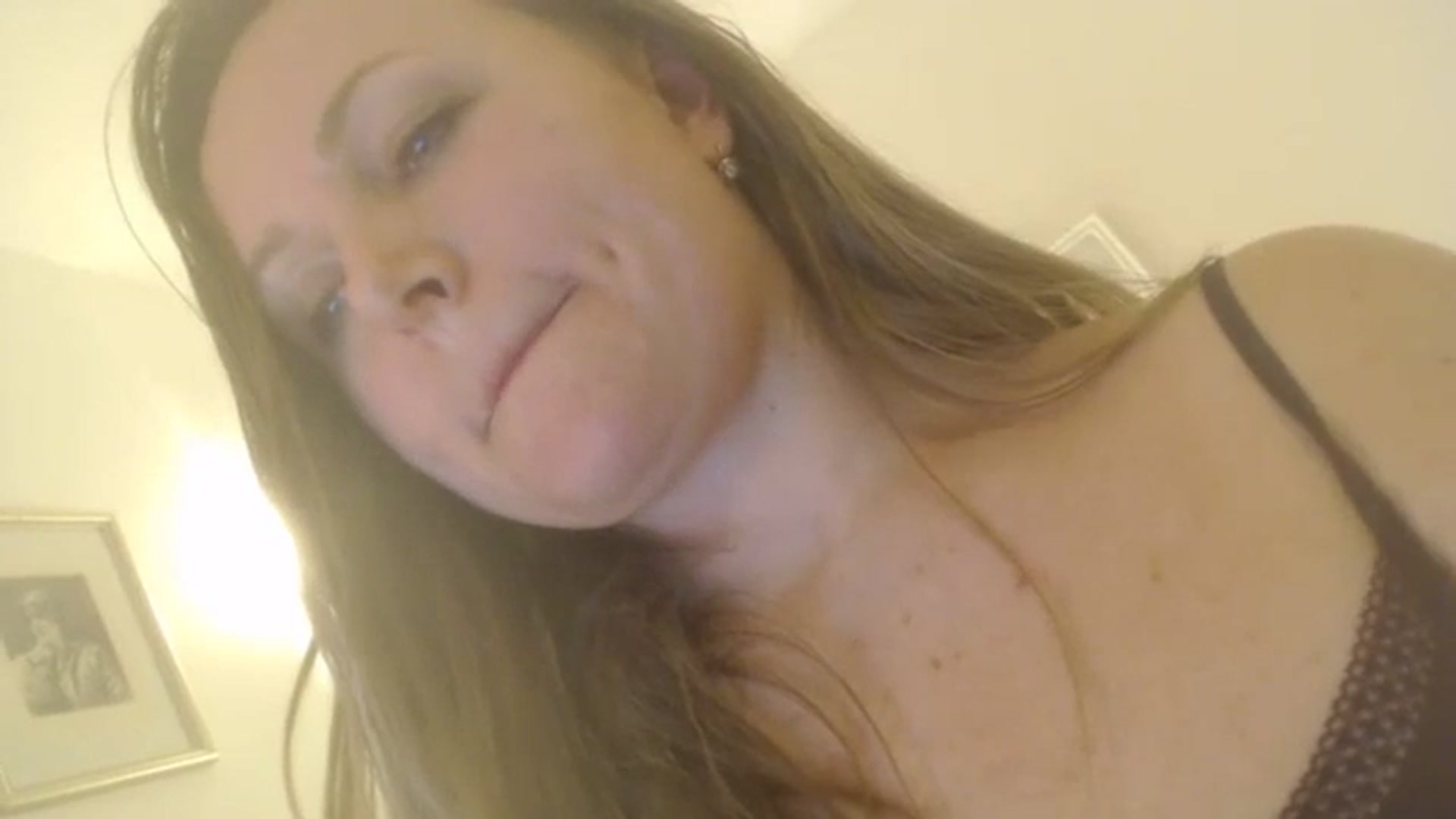 Gallery image thumbnail from JustLily's myfreecams stream on, 12/29/2023, 24:04 image 4 of 20