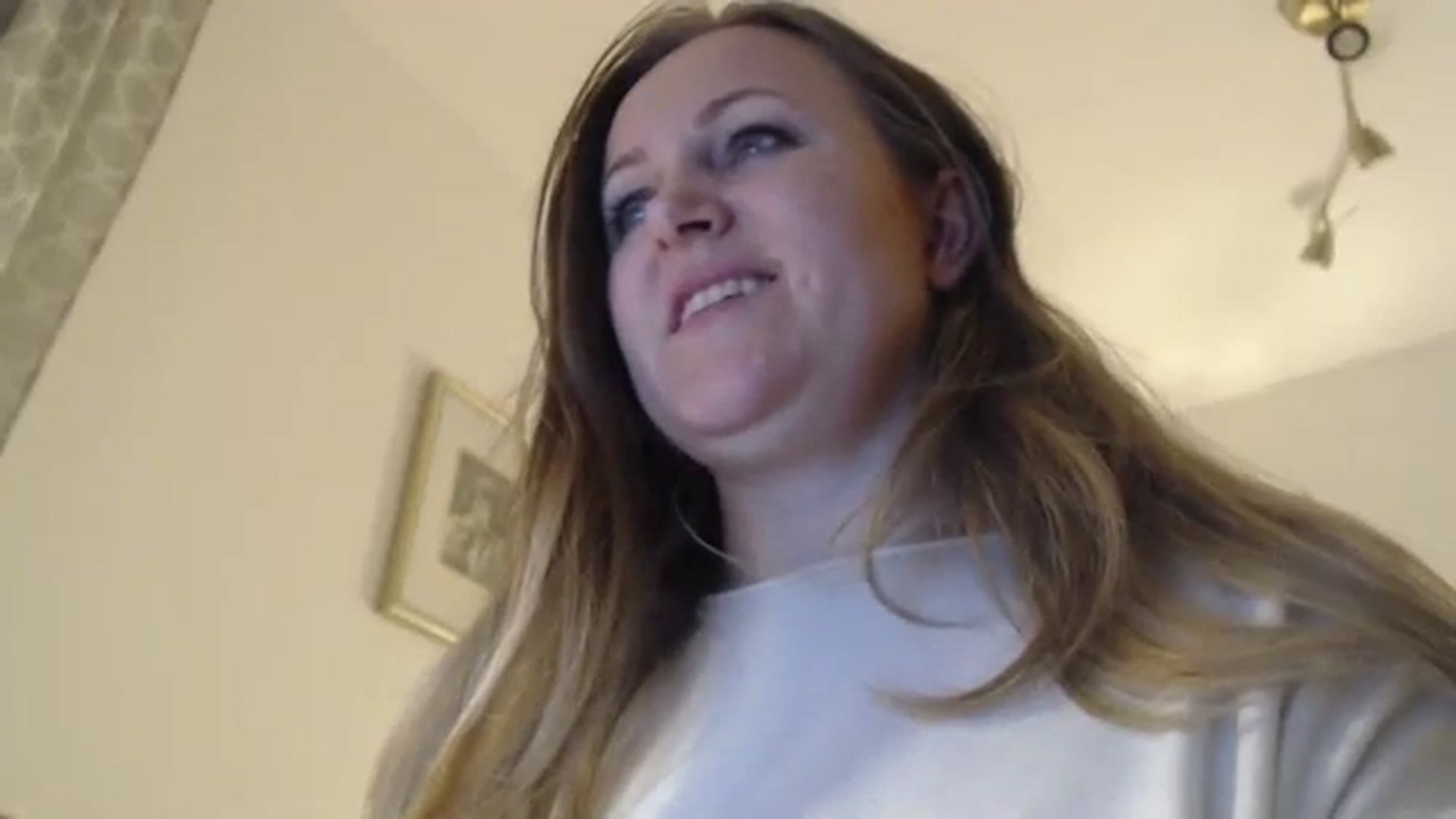 Gallery image thumbnail from JustLily's myfreecams stream on, 12/29/2023, 16:45 image 4 of 20