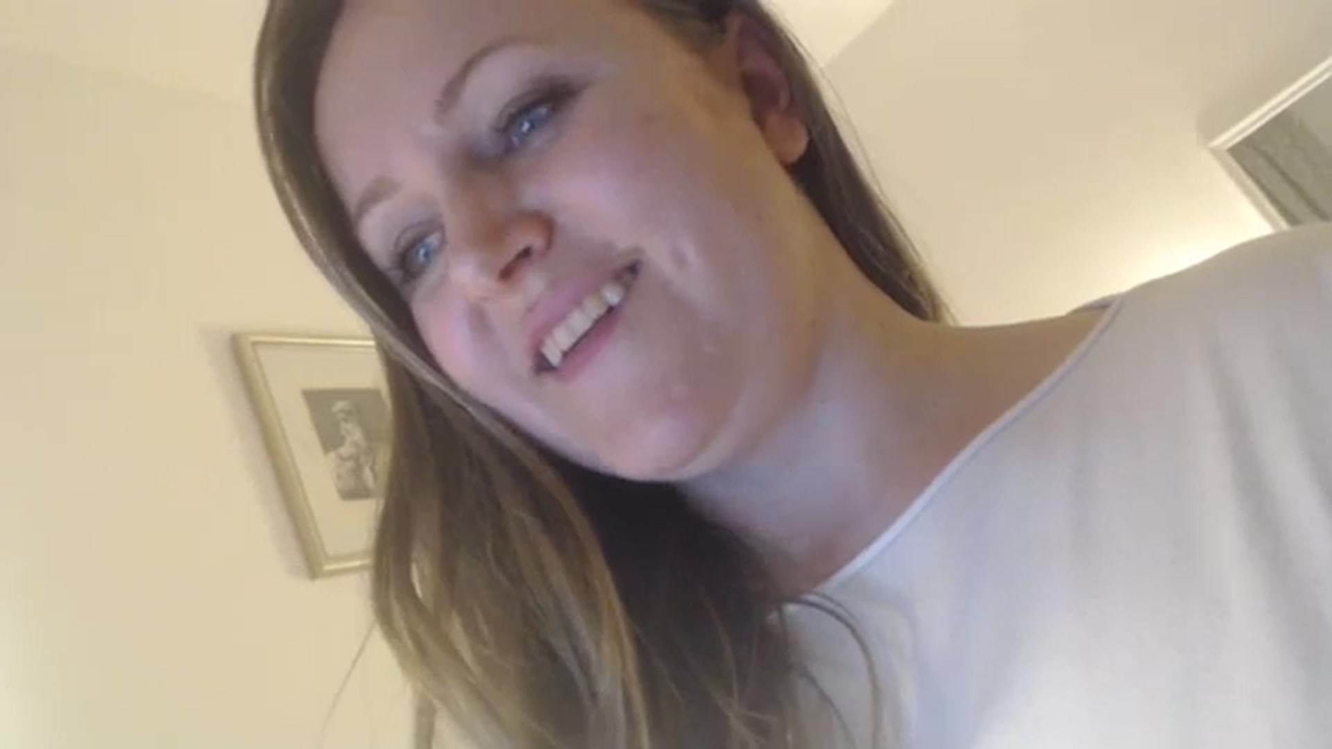 Gallery image thumbnail from JustLily's myfreecams stream on, 12/29/2023, 23:50 image 14 of 20