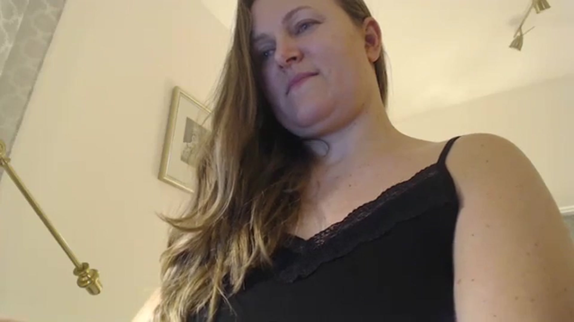 Gallery image thumbnail from JustLily's myfreecams stream on, 01/04/2024, 24:01 image 8 of 20