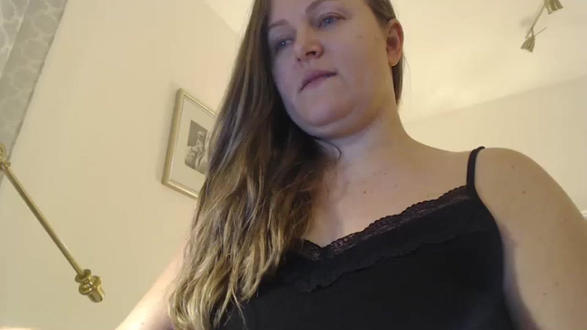Gallery image thumbnail from JustLily's myfreecams stream on, 01/04/2024, 24:01 image 7 of 20