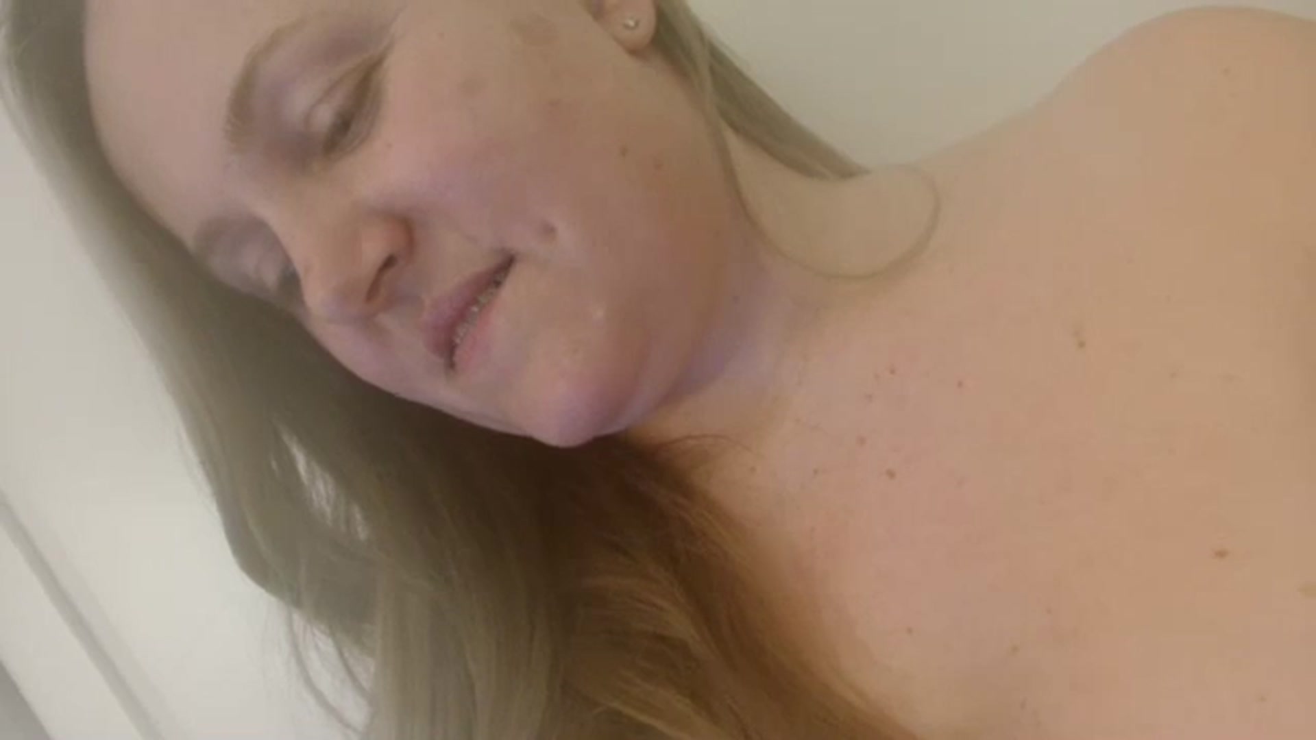 Gallery image thumbnail from JustLily's myfreecams stream on, 01/26/2024, 23:13 image 10 of 20