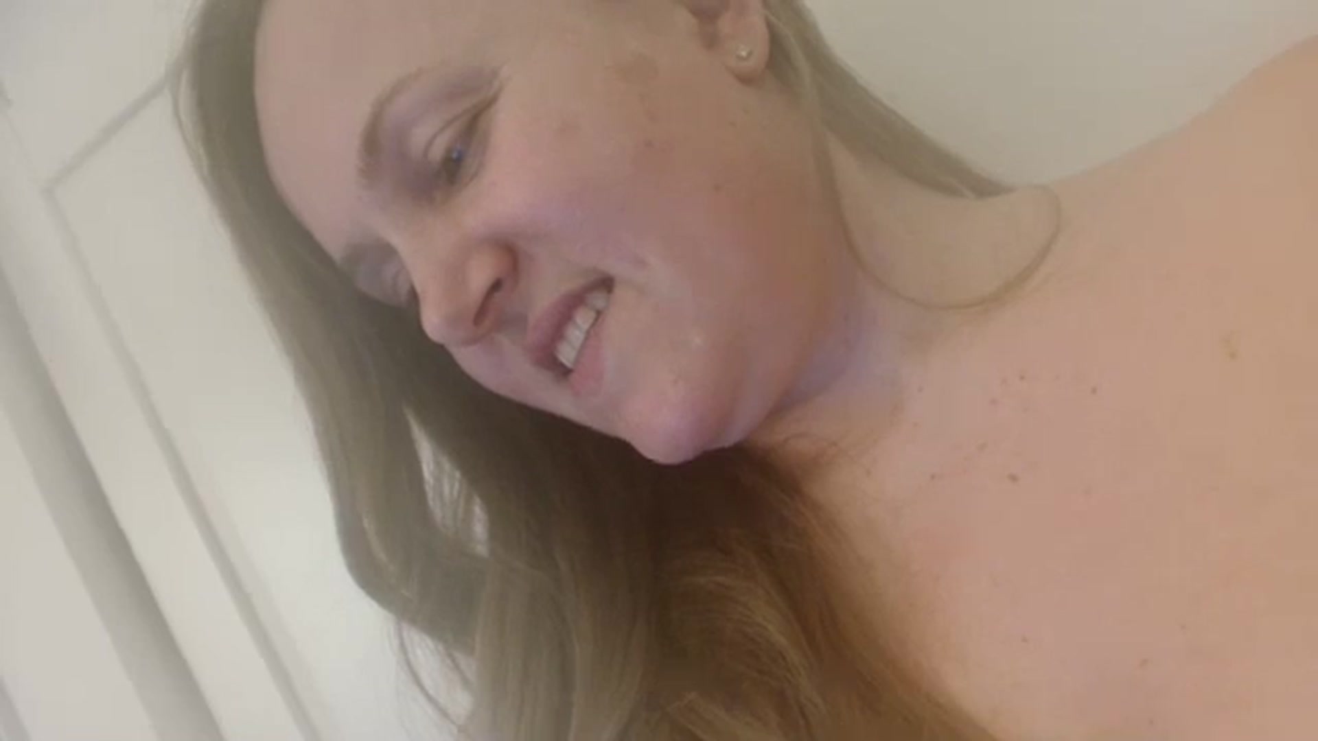 Gallery image thumbnail from JustLily's myfreecams stream on, 01/26/2024, 23:13 image 11 of 20
