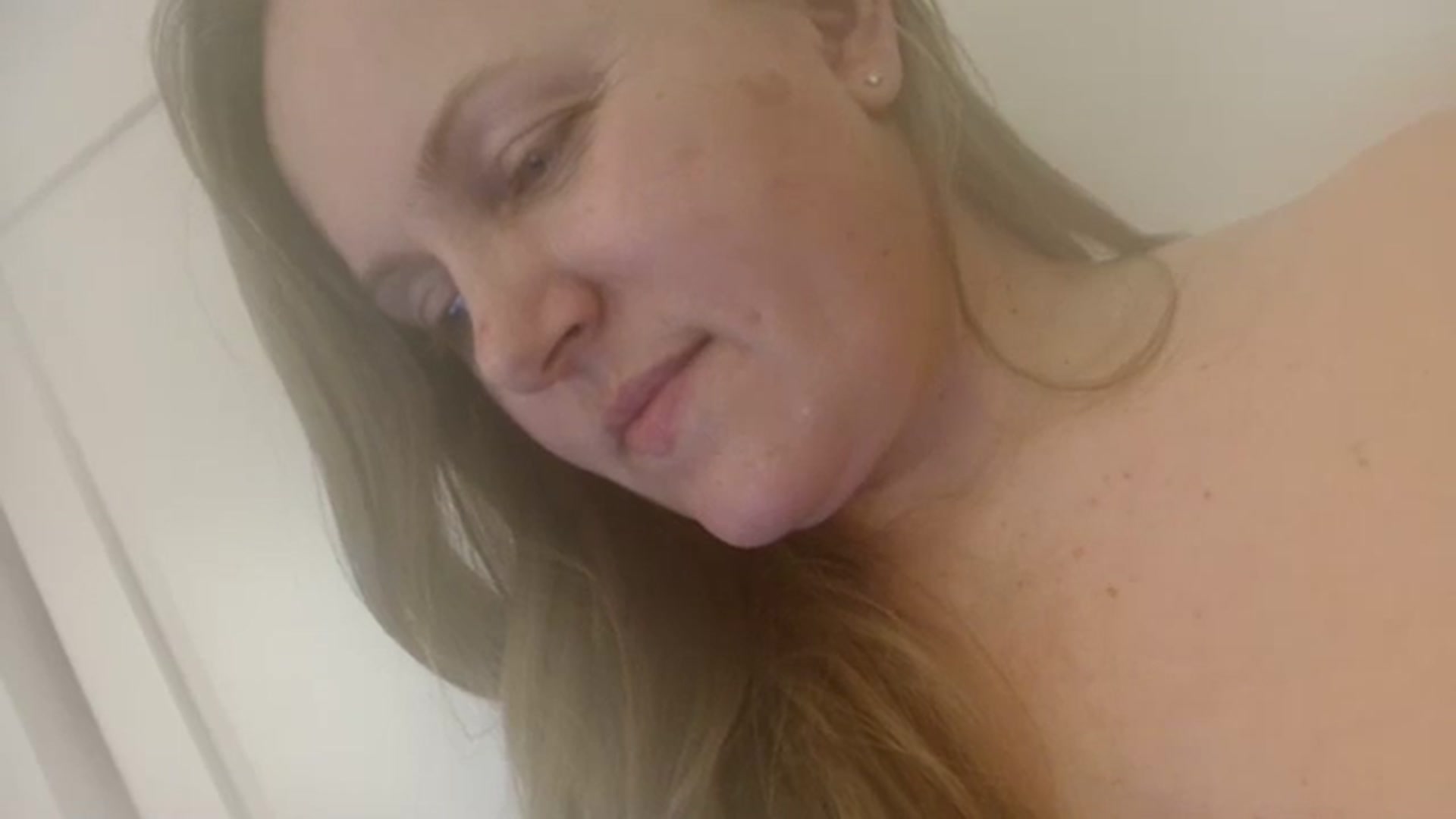 Gallery image thumbnail from JustLily's myfreecams stream on, 01/26/2024, 23:13 image 15 of 20