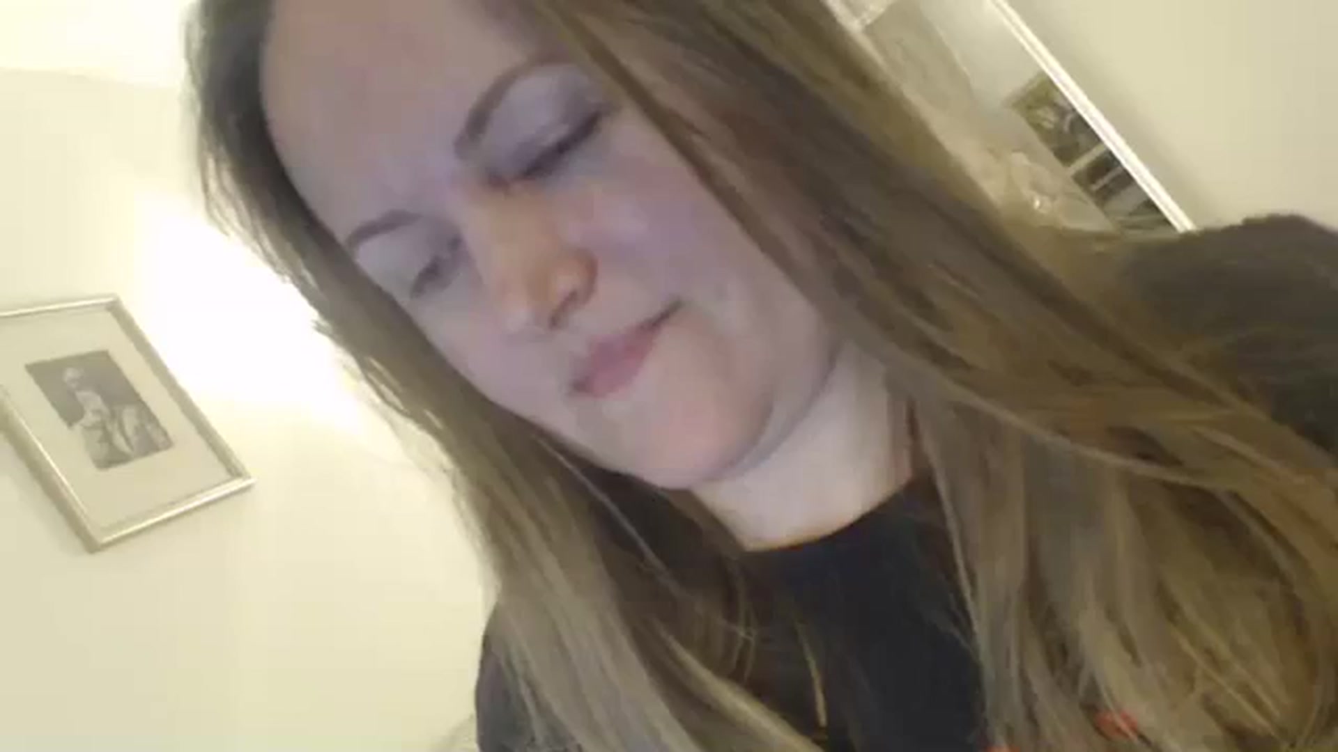 Gallery image thumbnail from JustLily's myfreecams stream on, 02/16/2024, 17:24 image 7 of 20