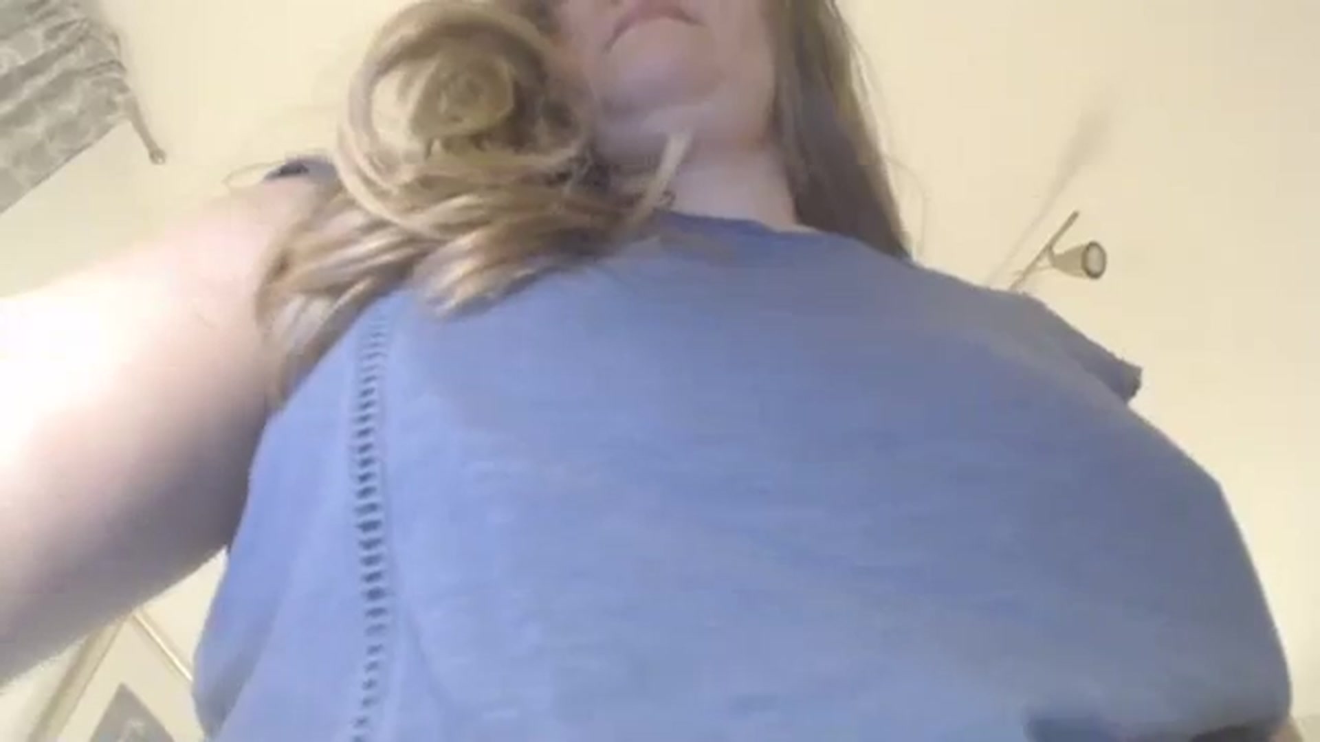 Gallery image thumbnail from JustLily's myfreecams stream on, 02/16/2024, 17:24 image 12 of 20