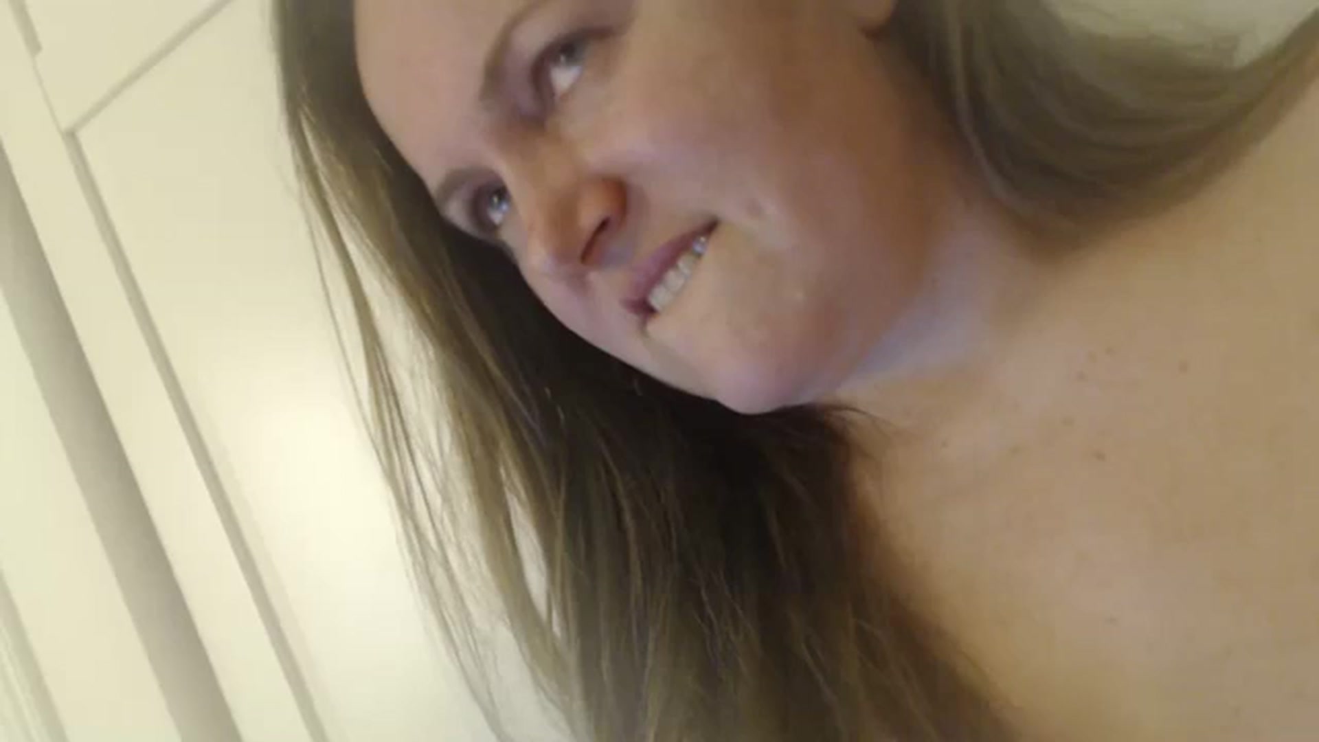 Gallery image thumbnail from JustLily's myfreecams stream on, 02/16/2024, 19:06 image 1 of 20