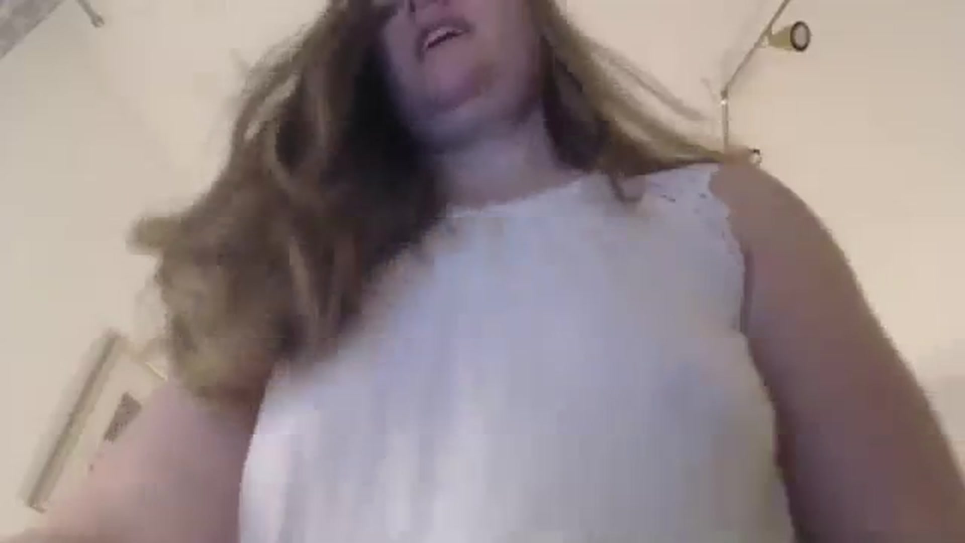Gallery image thumbnail from JustLily's myfreecams stream on, 03/04/2024, 16:05 image 15 of 20