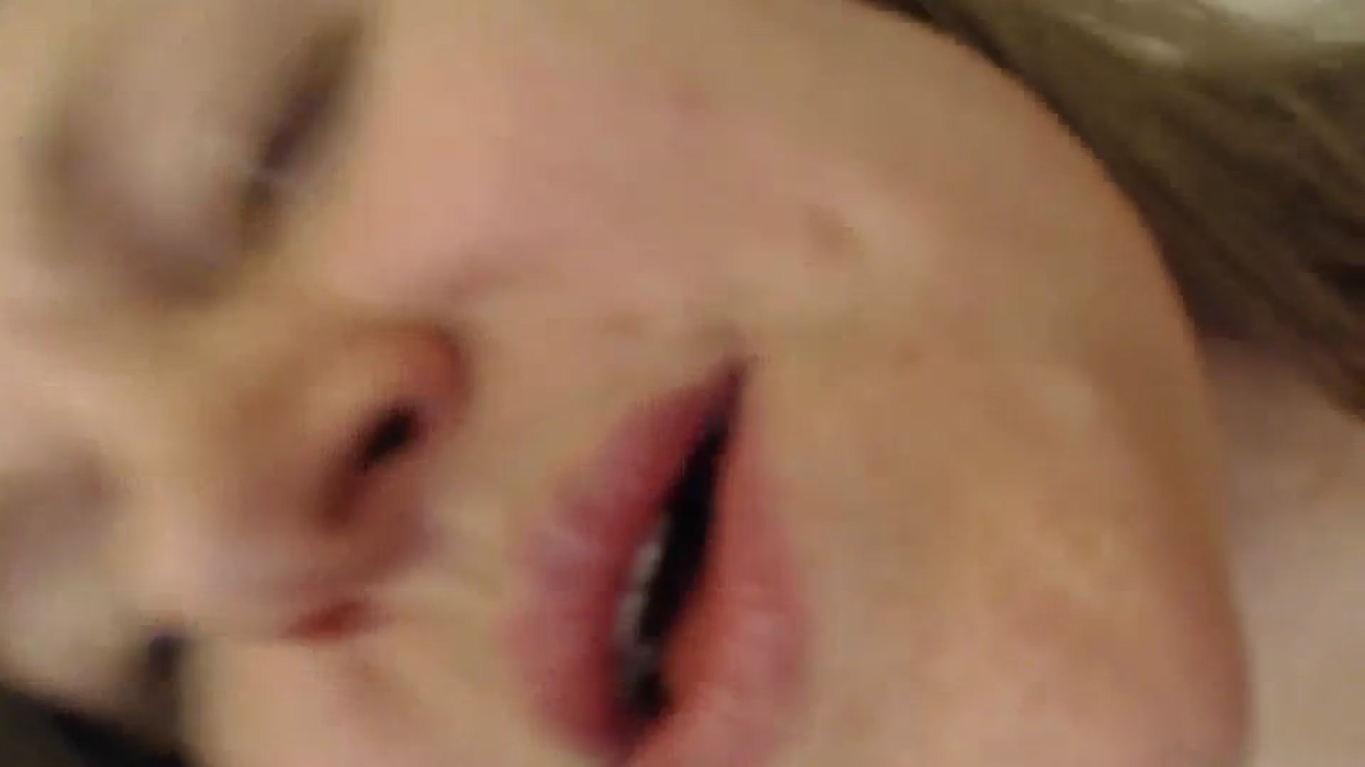 Gallery image thumbnail from JustLily's myfreecams stream on, 03/05/2024, 21:59 image 14 of 20