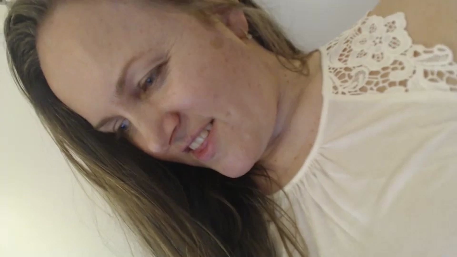 Gallery image thumbnail from JustLily's myfreecams stream on, 03/06/2024, 16:32 image 5 of 20