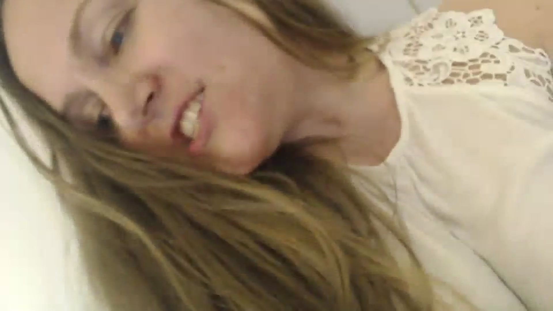 Gallery image thumbnail from JustLily's myfreecams stream on, 03/06/2024, 16:32 image 6 of 20