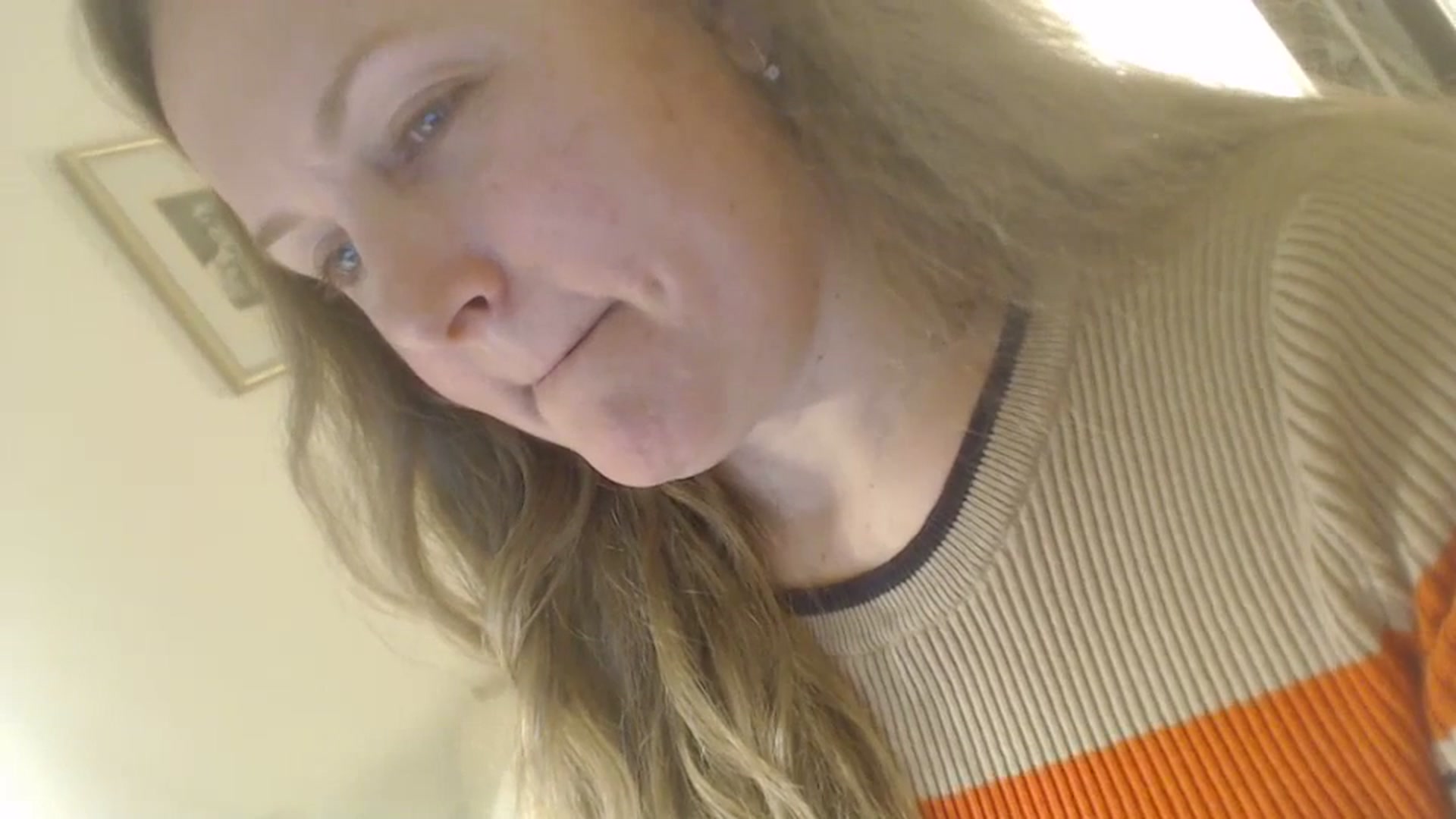 Gallery image thumbnail from JustLily's myfreecams stream on, 03/06/2024, 22:10 image 9 of 20