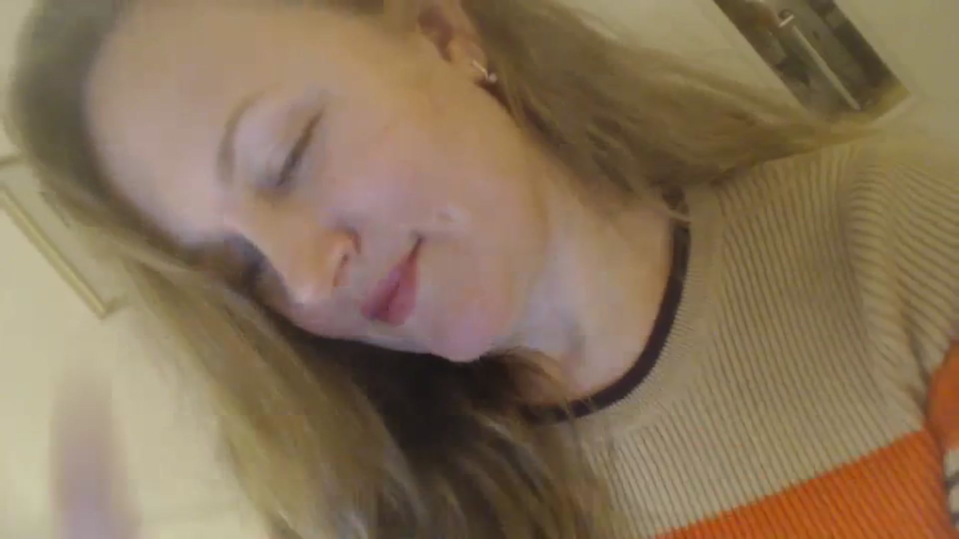 Gallery image thumbnail from JustLily's myfreecams stream on, 03/06/2024, 22:10 image 13 of 20