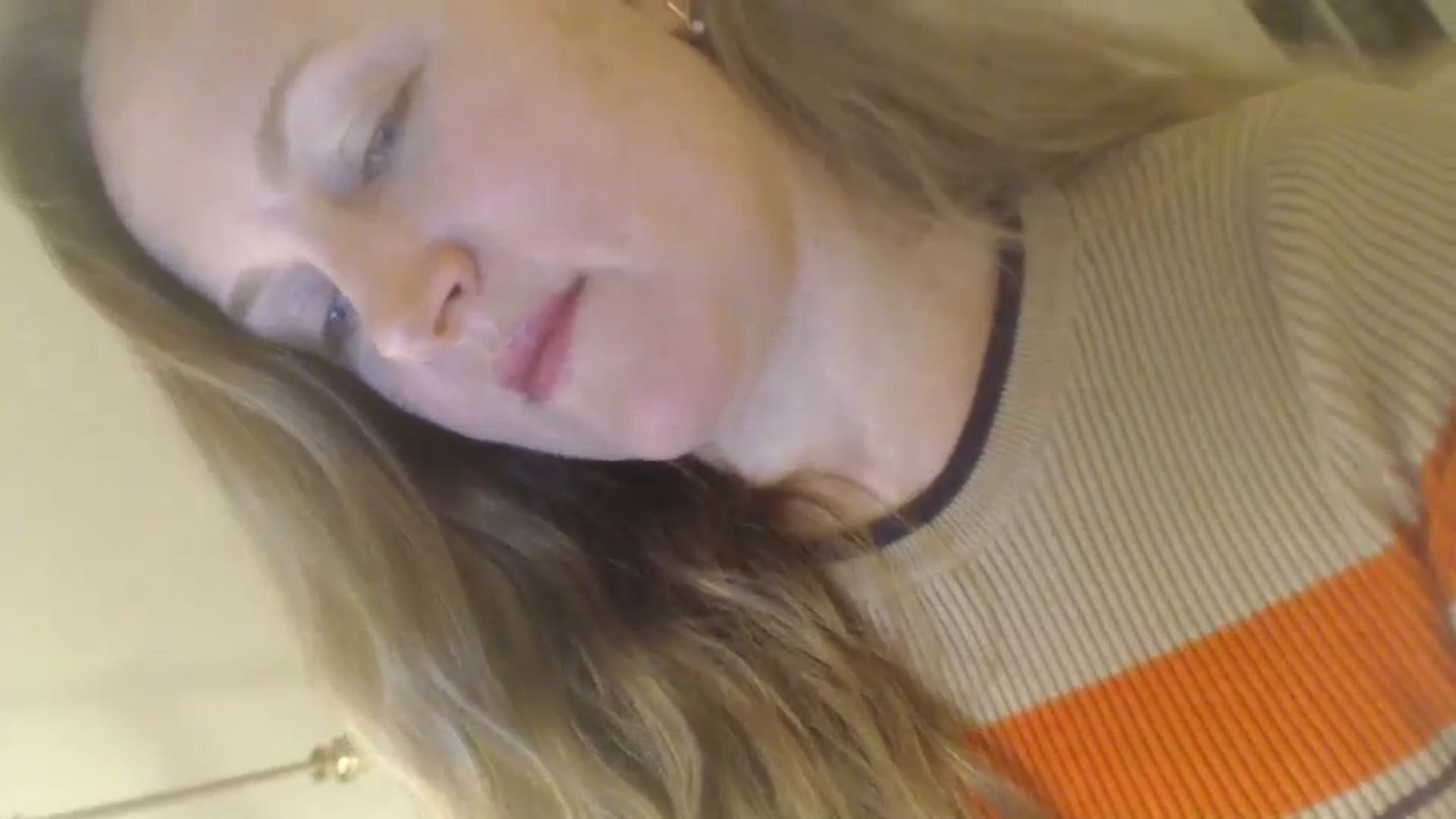 Gallery image thumbnail from JustLily's myfreecams stream on, 03/06/2024, 22:10 image 14 of 20