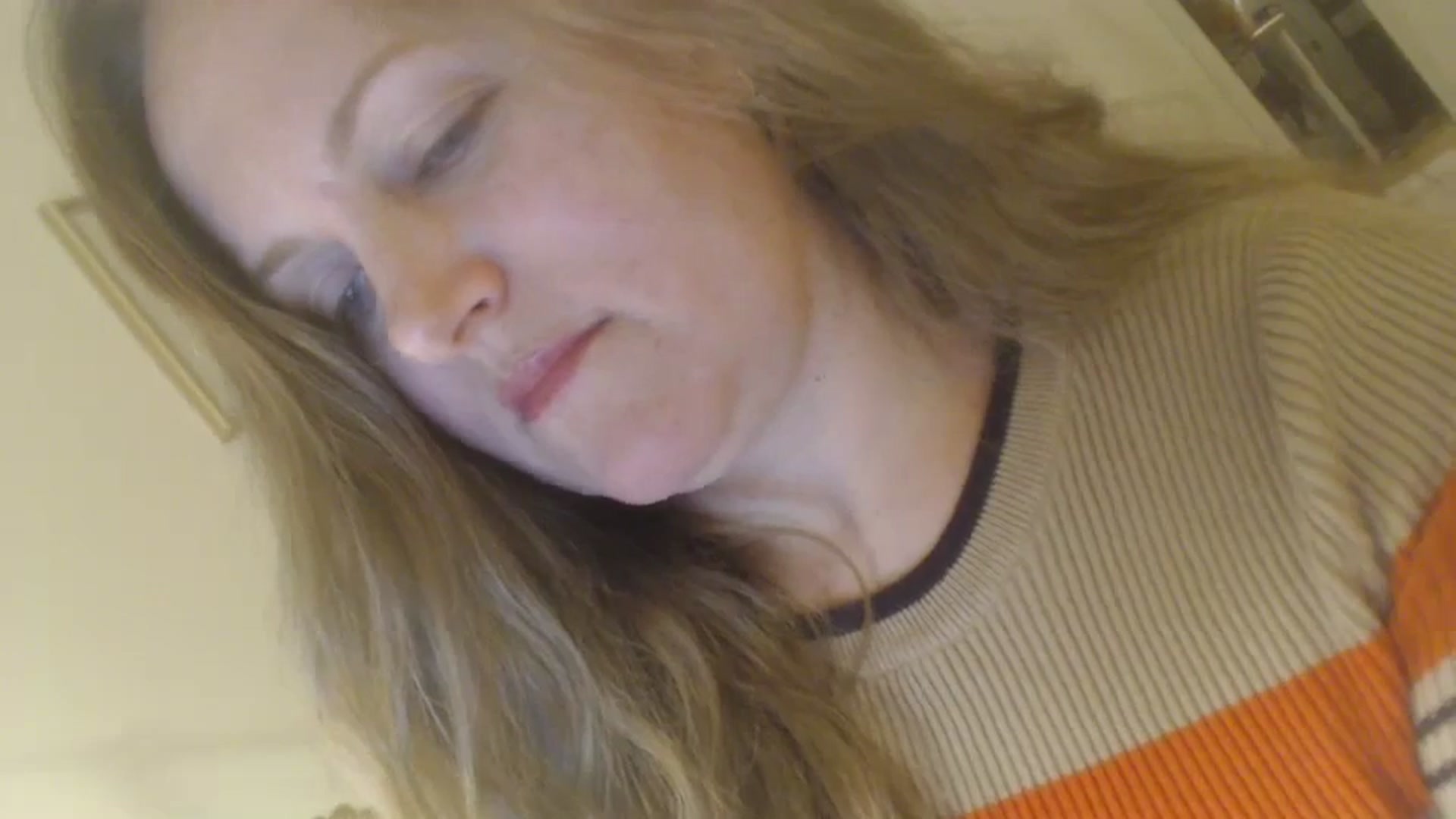 Gallery image thumbnail from JustLily's myfreecams stream on, 03/06/2024, 22:10 image 12 of 20