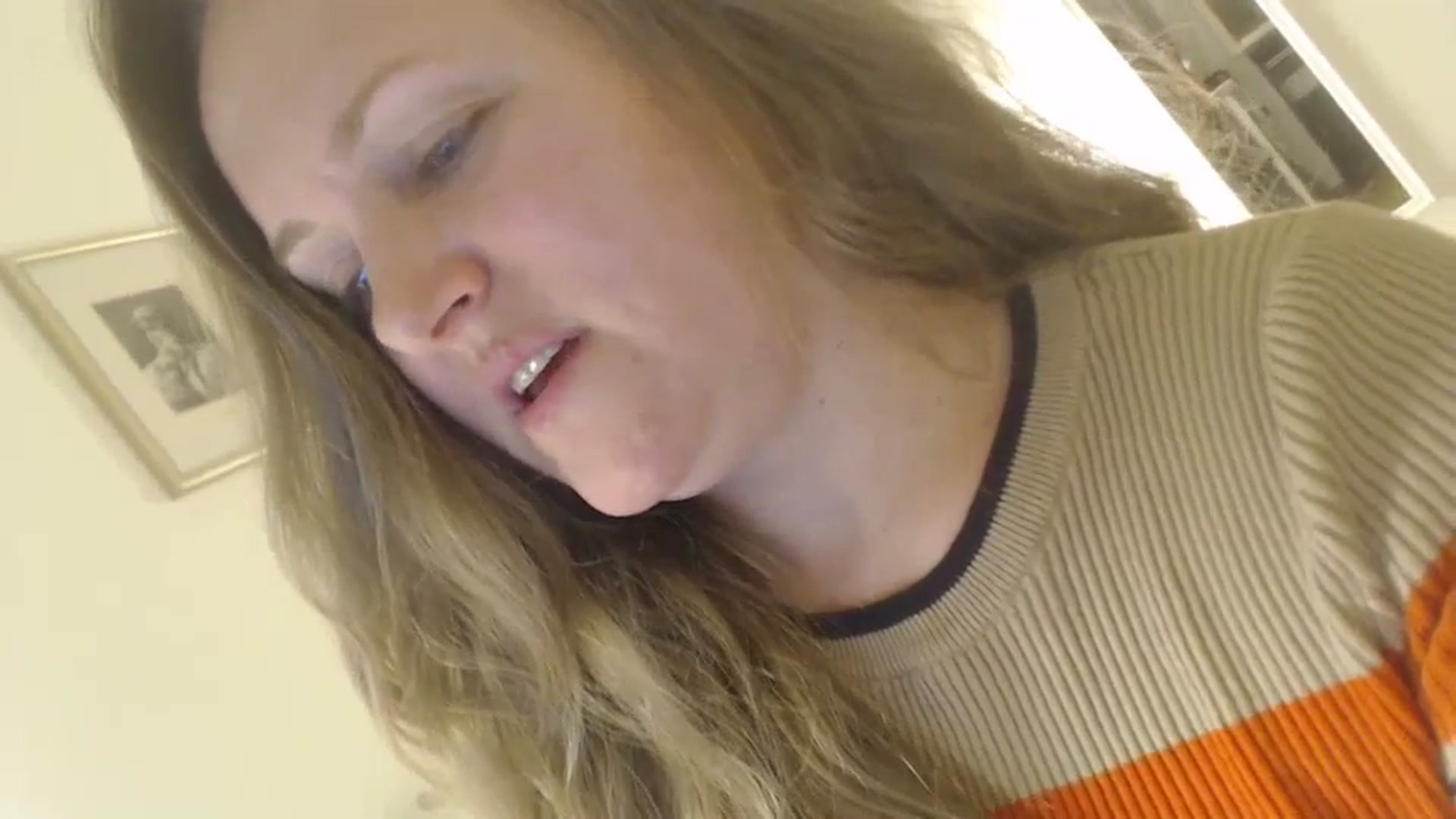 Gallery image thumbnail from JustLily's myfreecams stream on, 03/06/2024, 22:10 image 5 of 20