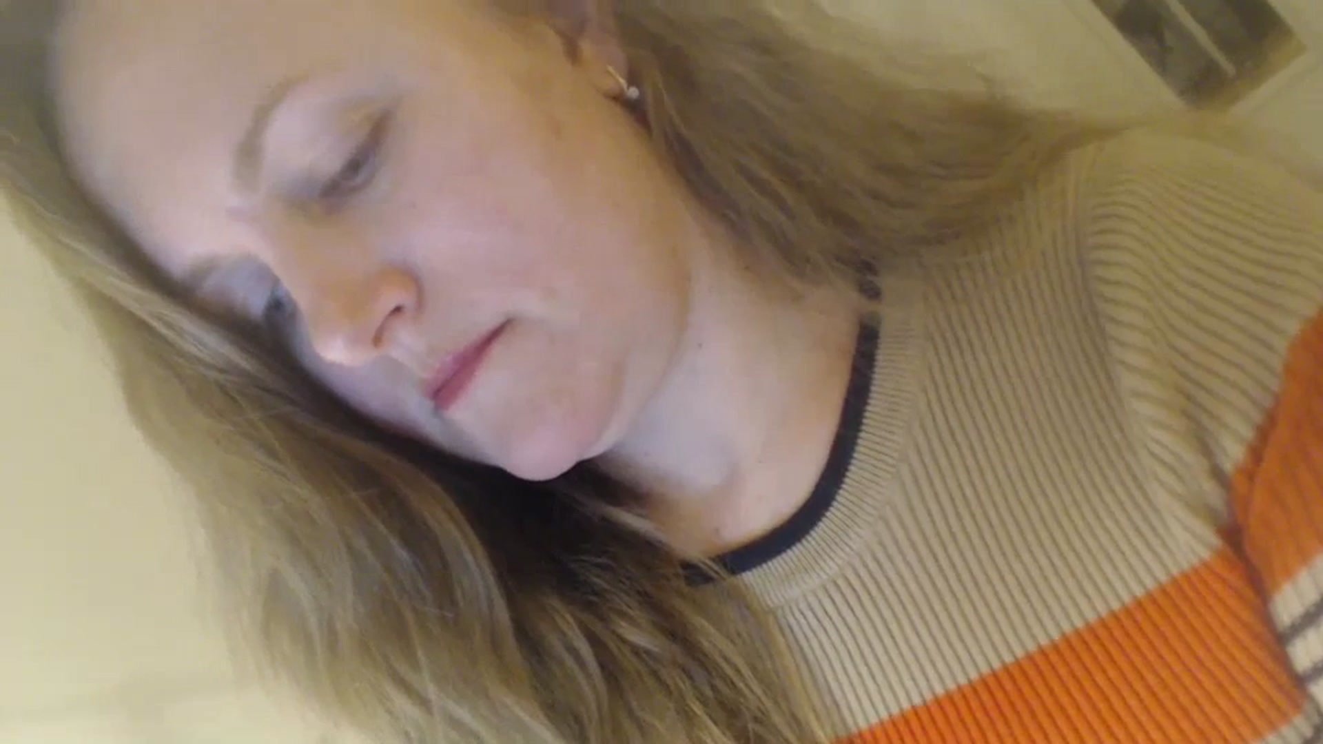 Gallery image thumbnail from JustLily's myfreecams stream on, 03/06/2024, 22:10 image 19 of 20