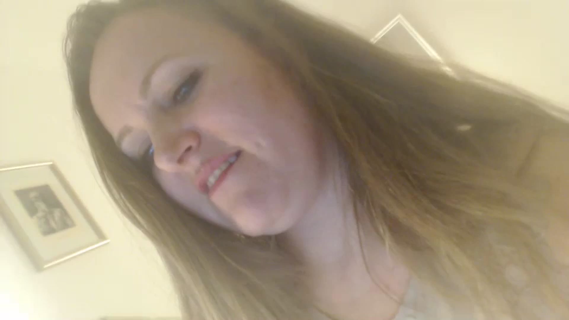 Gallery image thumbnail from JustLily's myfreecams stream on, 03/09/2024, 24:10 image 1 of 20