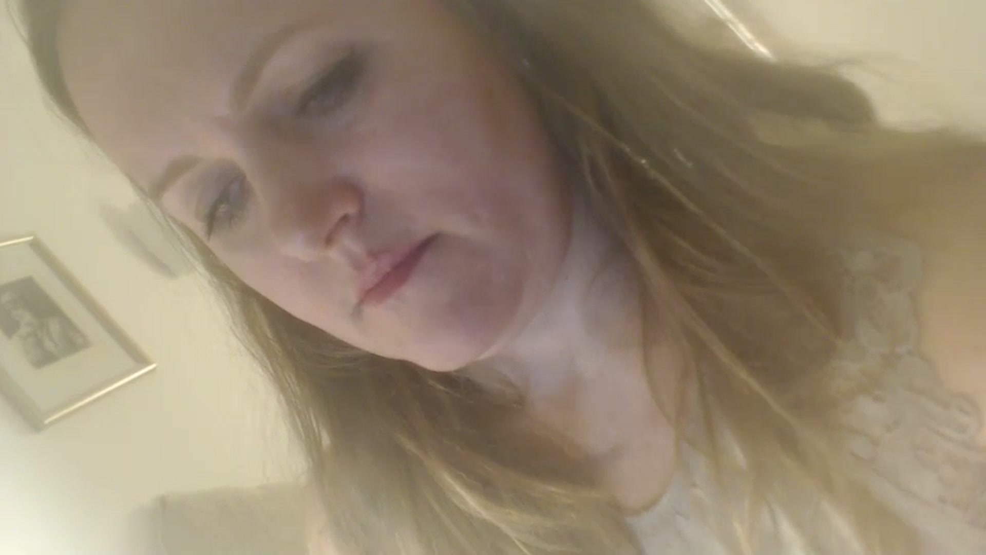 Gallery image thumbnail from JustLily's myfreecams stream on, 03/09/2024, 24:10 image 9 of 20