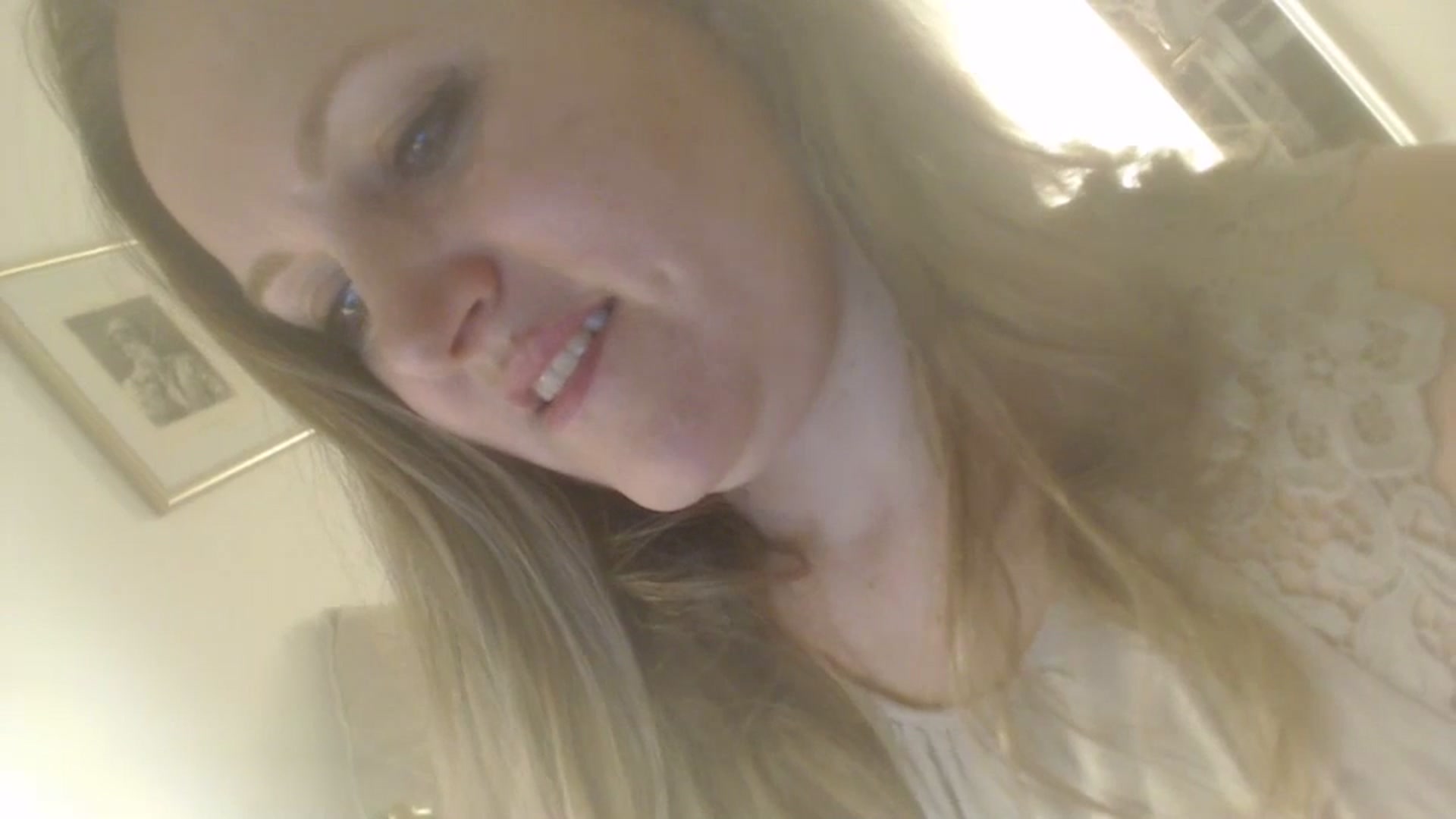 Gallery image thumbnail from JustLily's myfreecams stream on, 03/09/2024, 24:10 image 5 of 20