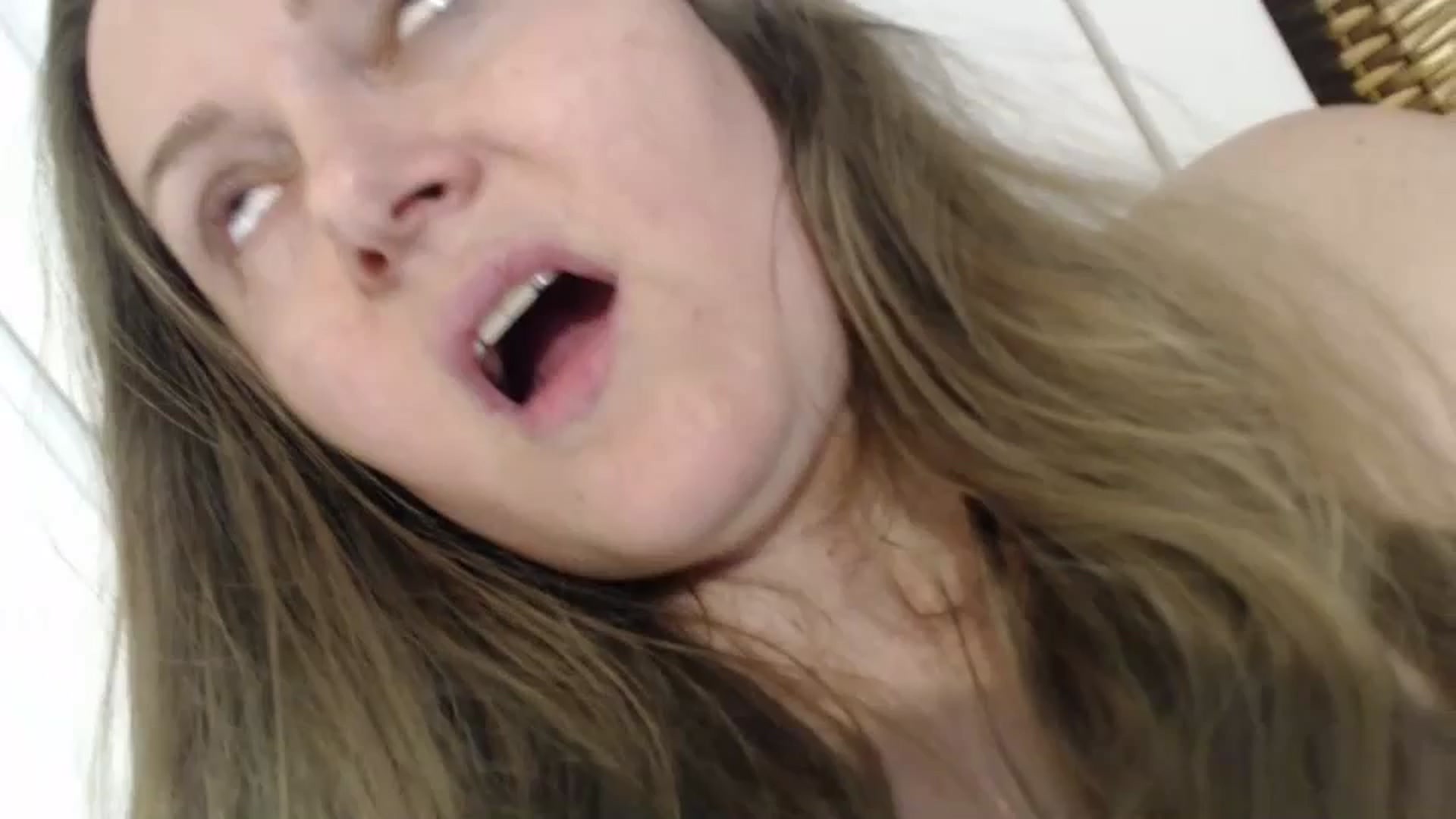 Gallery image thumbnail from JustLily's myfreecams stream on, 03/11/2024, 13:42 image 20 of 20
