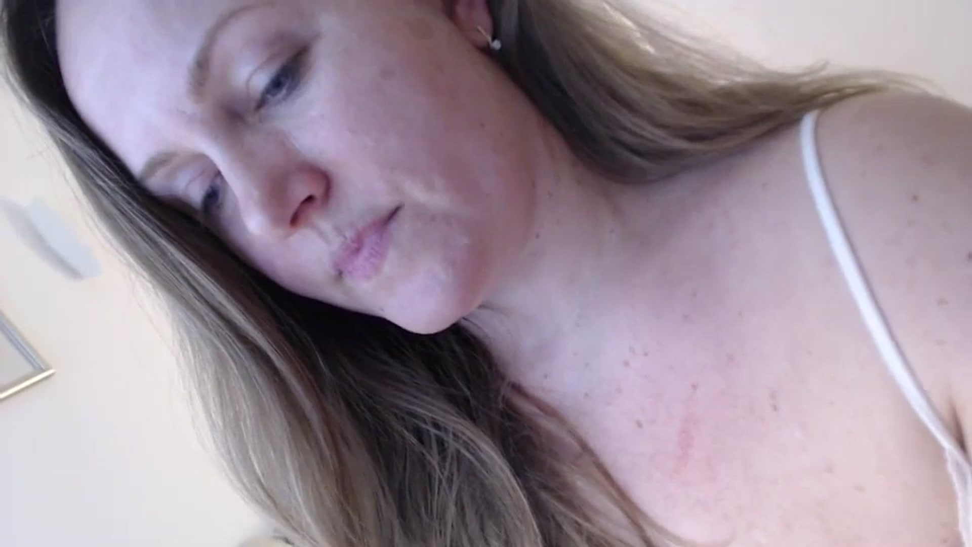 Gallery image thumbnail from JustLily's myfreecams stream on, 03/11/2024, 13:42 image 7 of 20