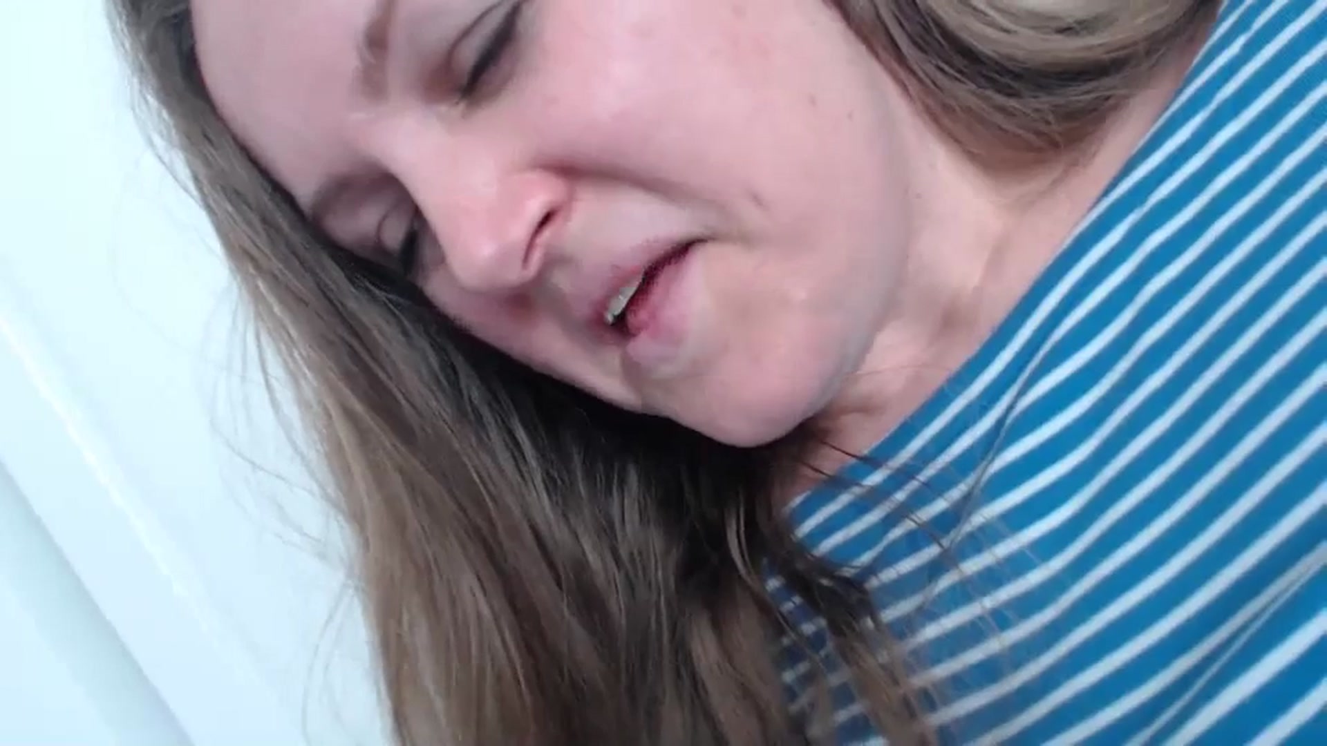 Gallery image thumbnail from JustLily's myfreecams stream on, 03/14/2024, 12:31 image 17 of 20