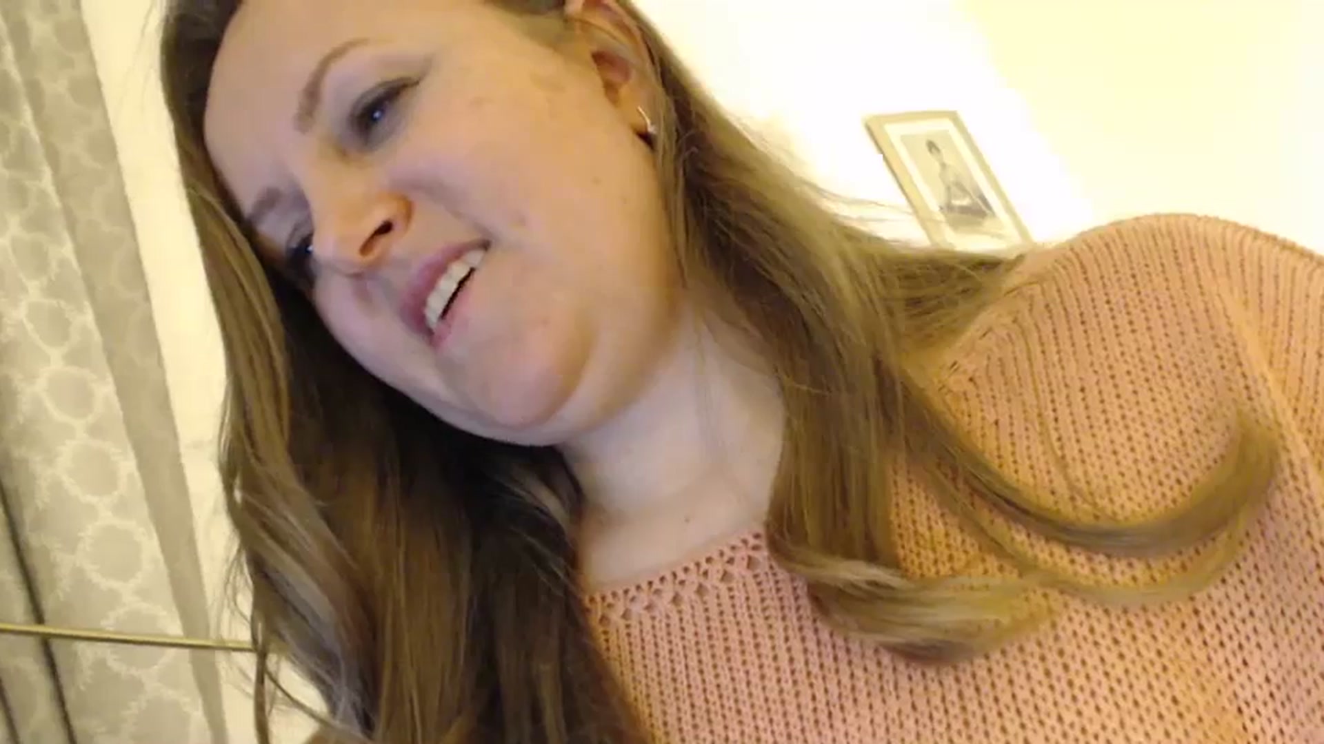 Gallery image thumbnail from JustLily's myfreecams stream on, 03/22/2024, 22:47 image 10 of 20