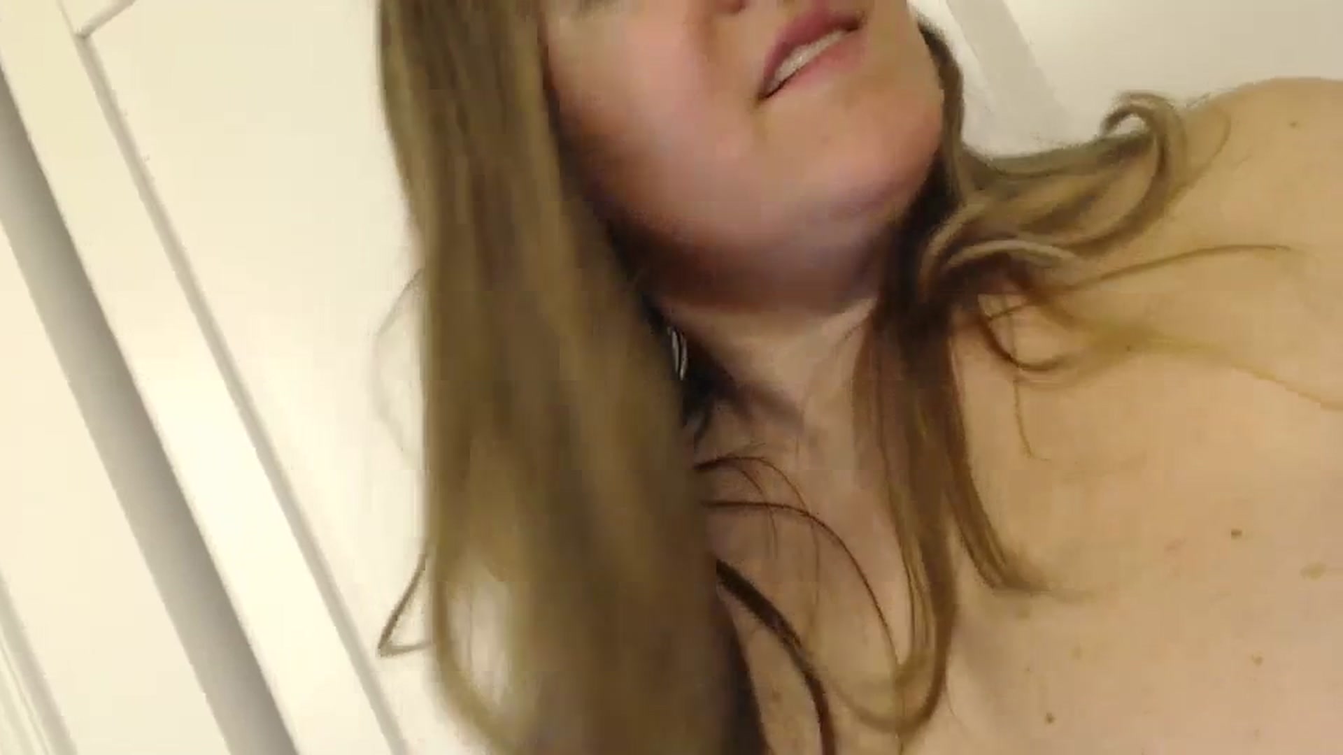 Gallery image thumbnail from JustLily's myfreecams stream on, 03/26/2024, 24:30 image 20 of 20