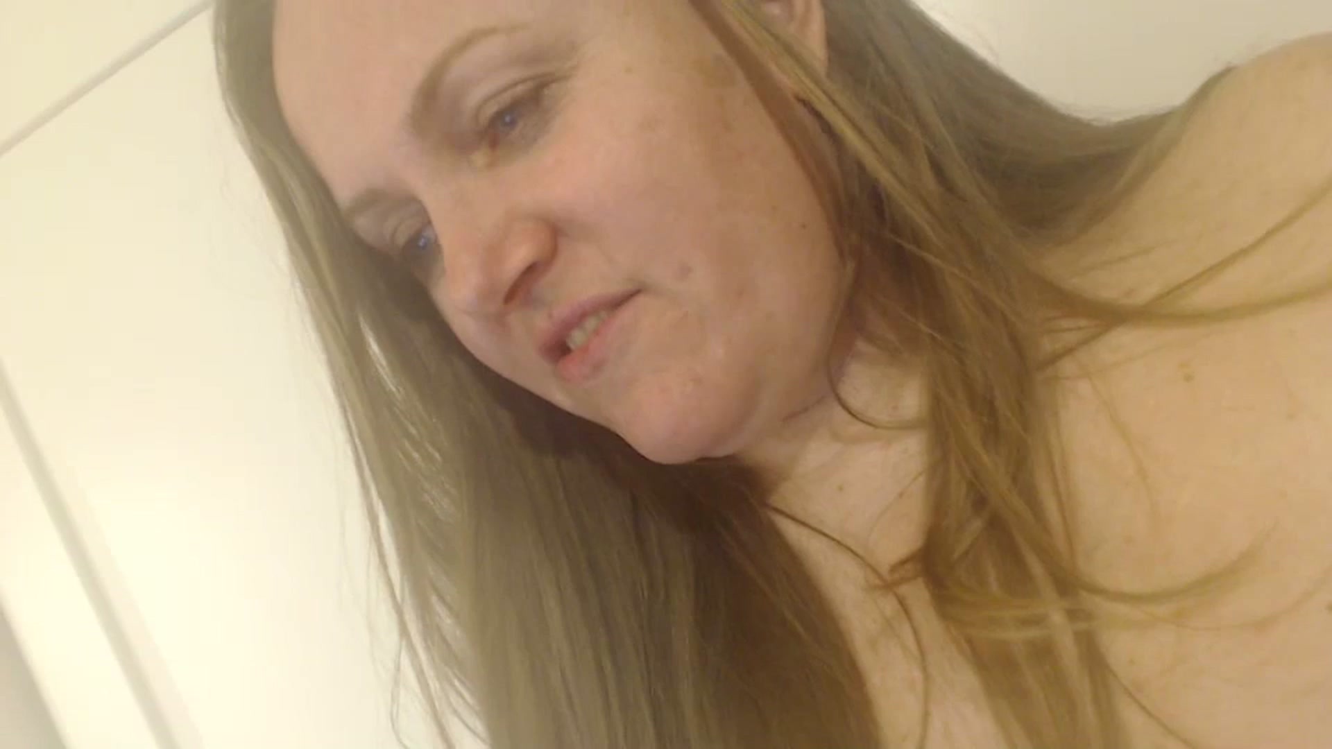 Gallery image thumbnail from JustLily's myfreecams stream on, 03/26/2024, 24:30 image 12 of 20