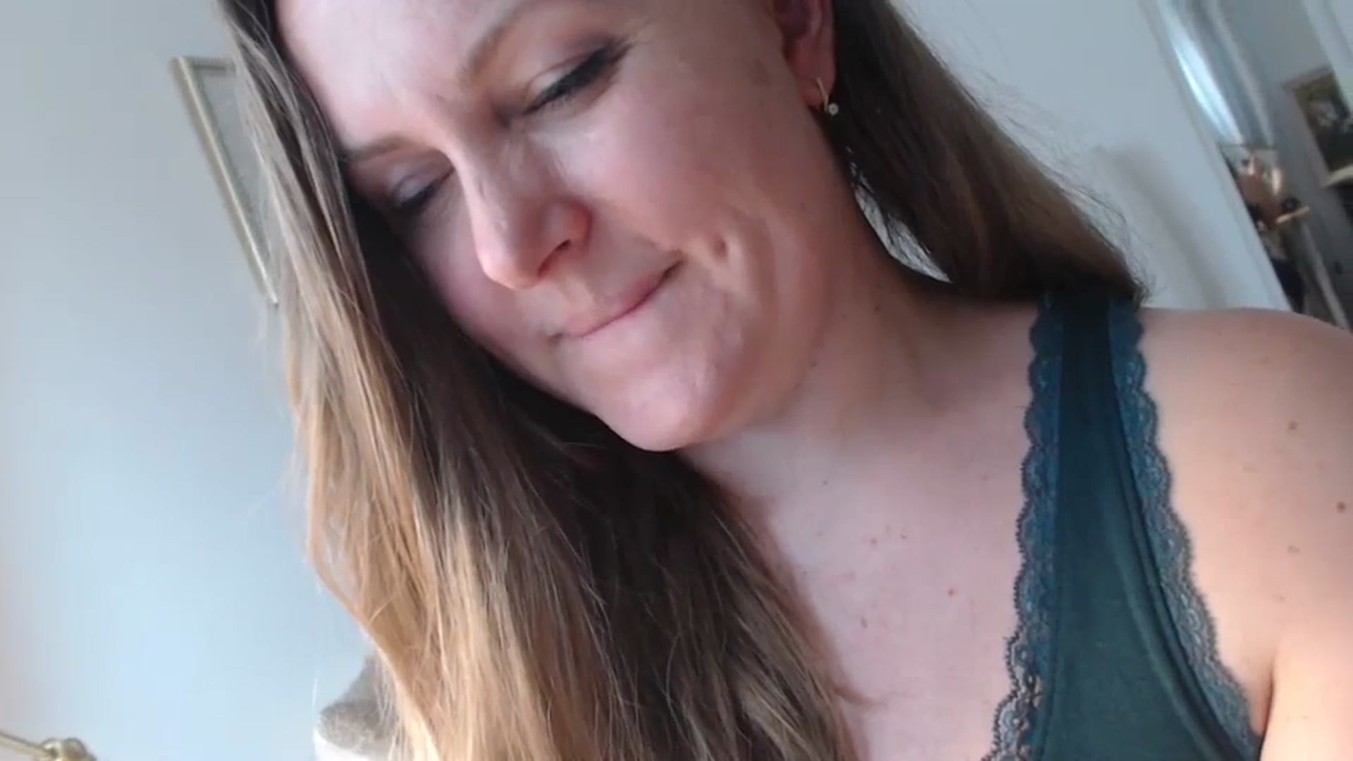 Gallery image thumbnail from JustLily's myfreecams stream on, 04/03/2024, 10:50 image 13 of 20